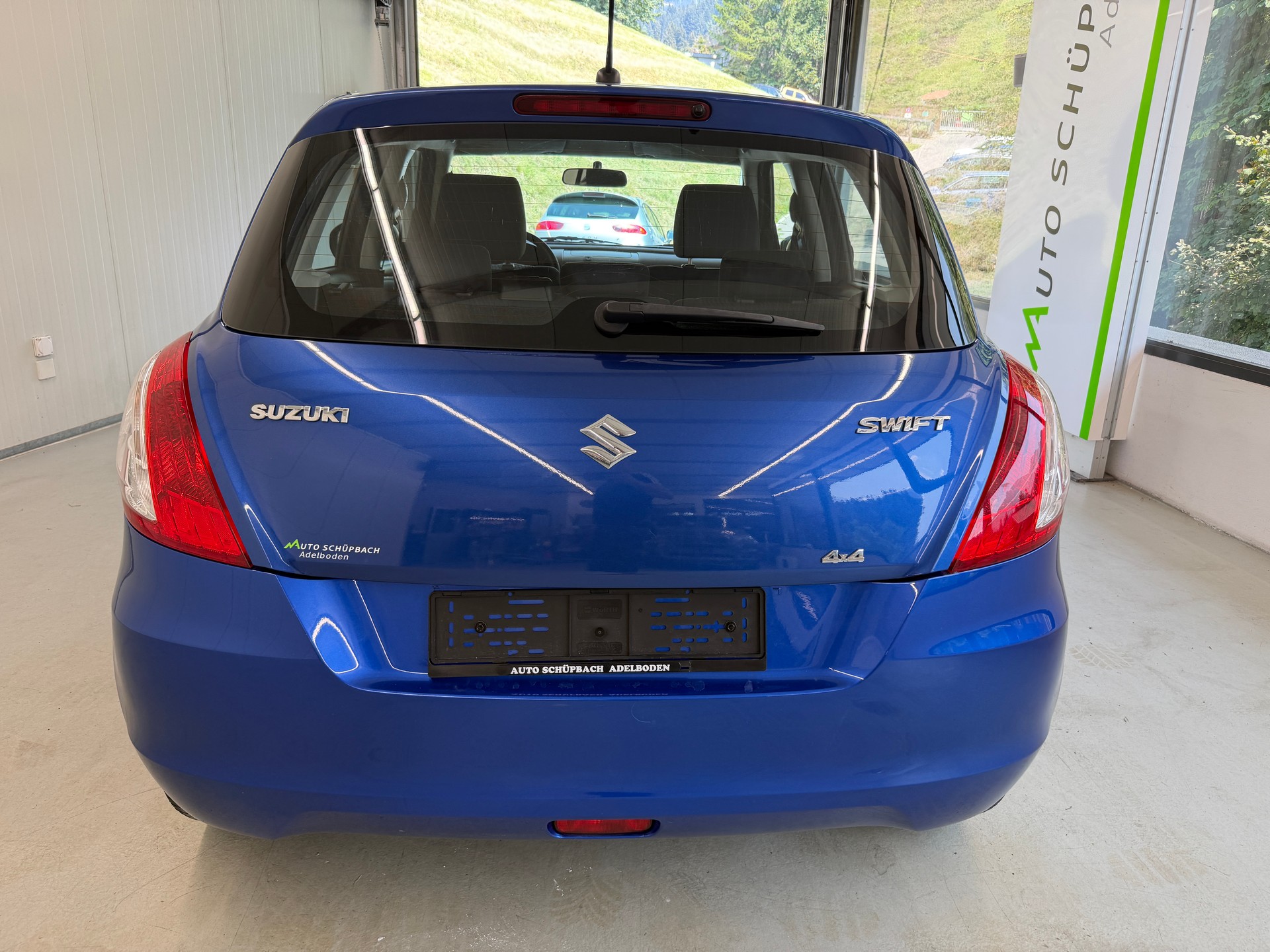 SUZUKI Swift 1.2i 16V GL 4x4-image-4