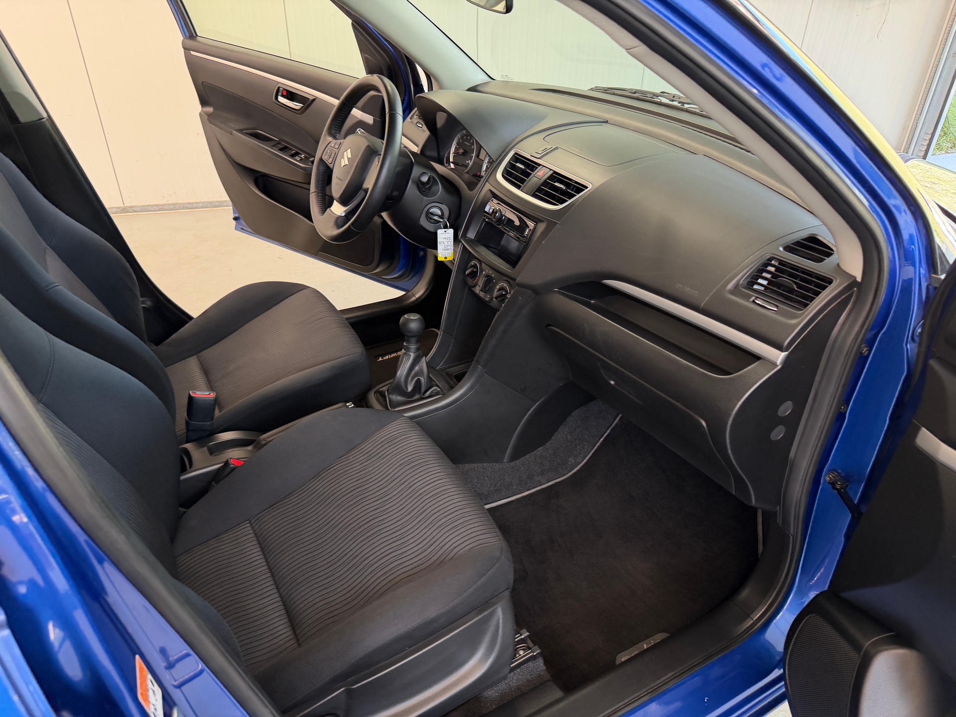 SUZUKI Swift 1.2i 16V GL 4x4-image-16