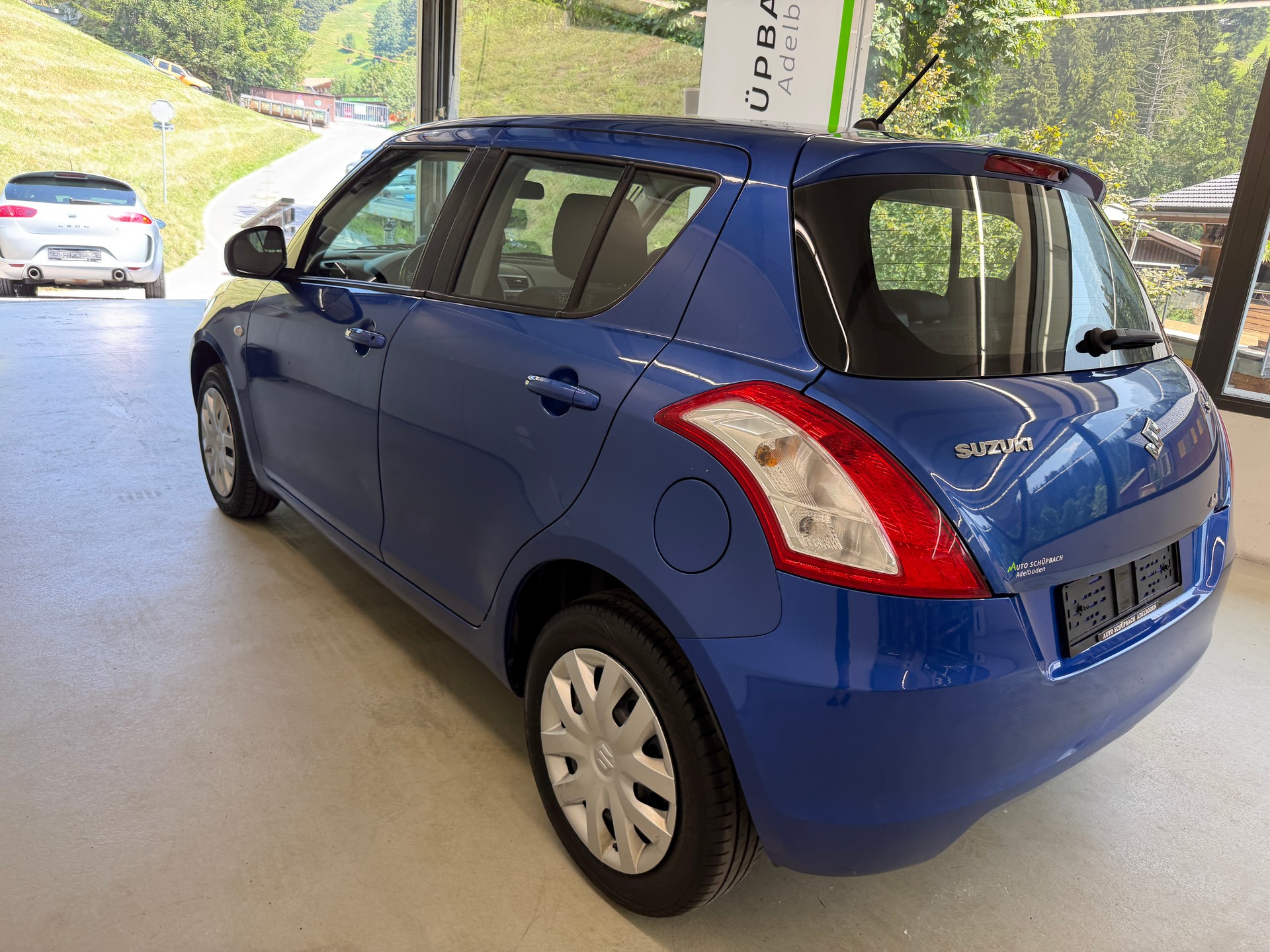 SUZUKI Swift 1.2i 16V GL 4x4-image-5