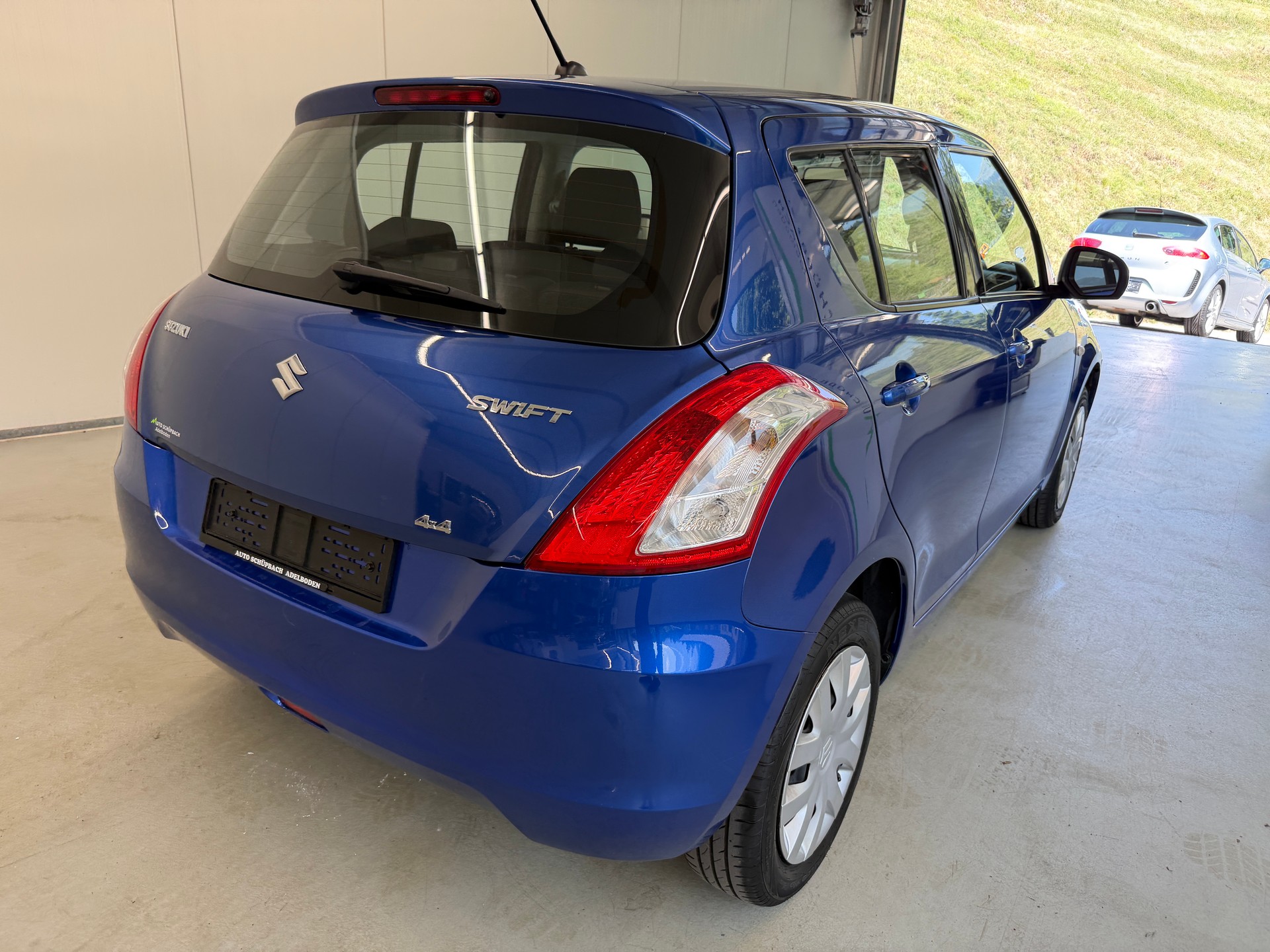 SUZUKI Swift 1.2i 16V GL 4x4-image-3