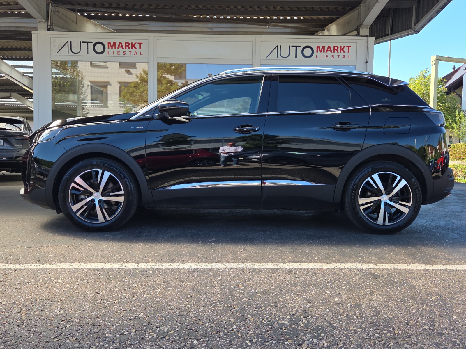 PEUGEOT 3008 225e Hybrid2 GT EAT8-image-1