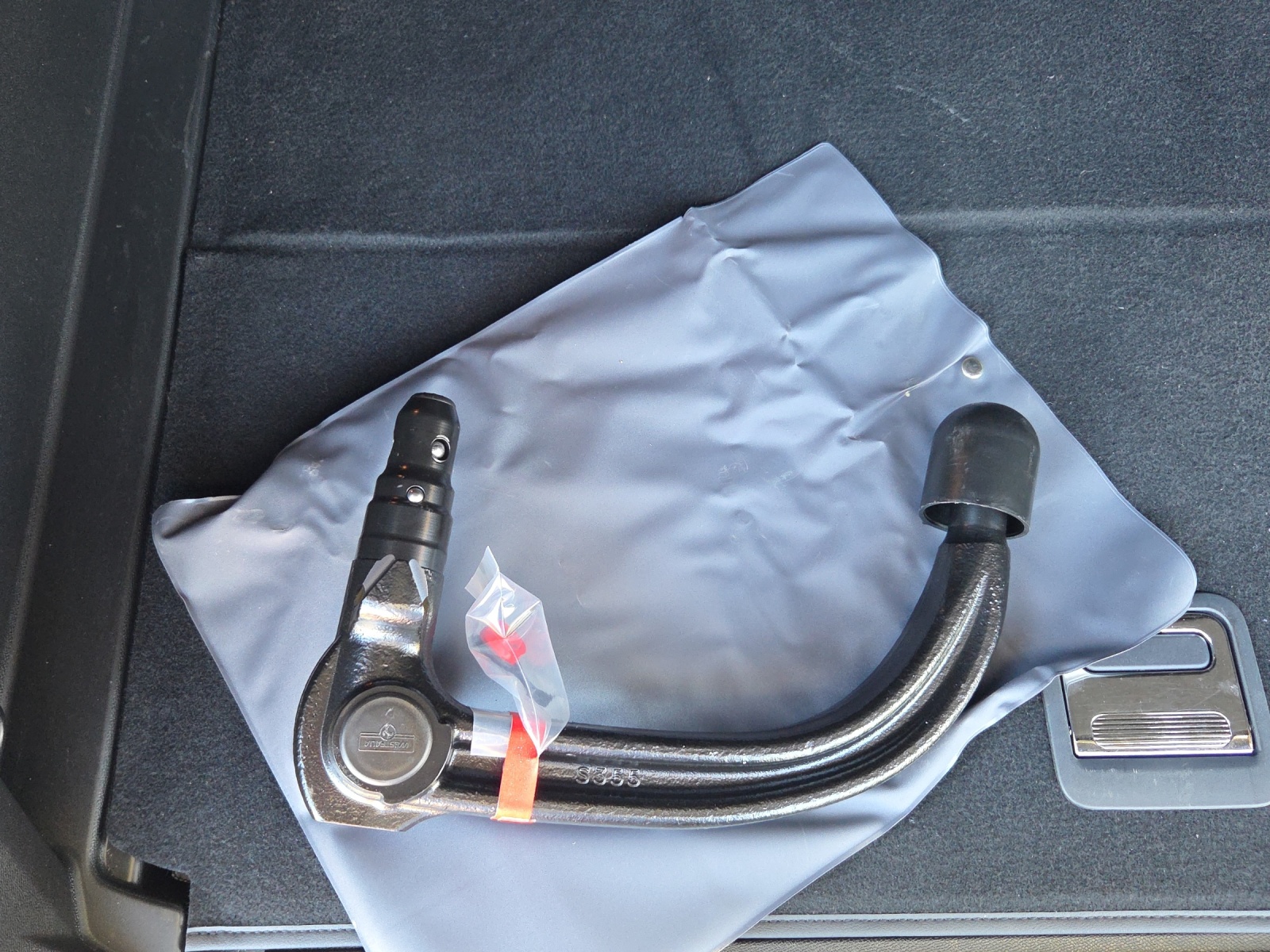 PEUGEOT 3008 225e Hybrid2 GT EAT8-image-12