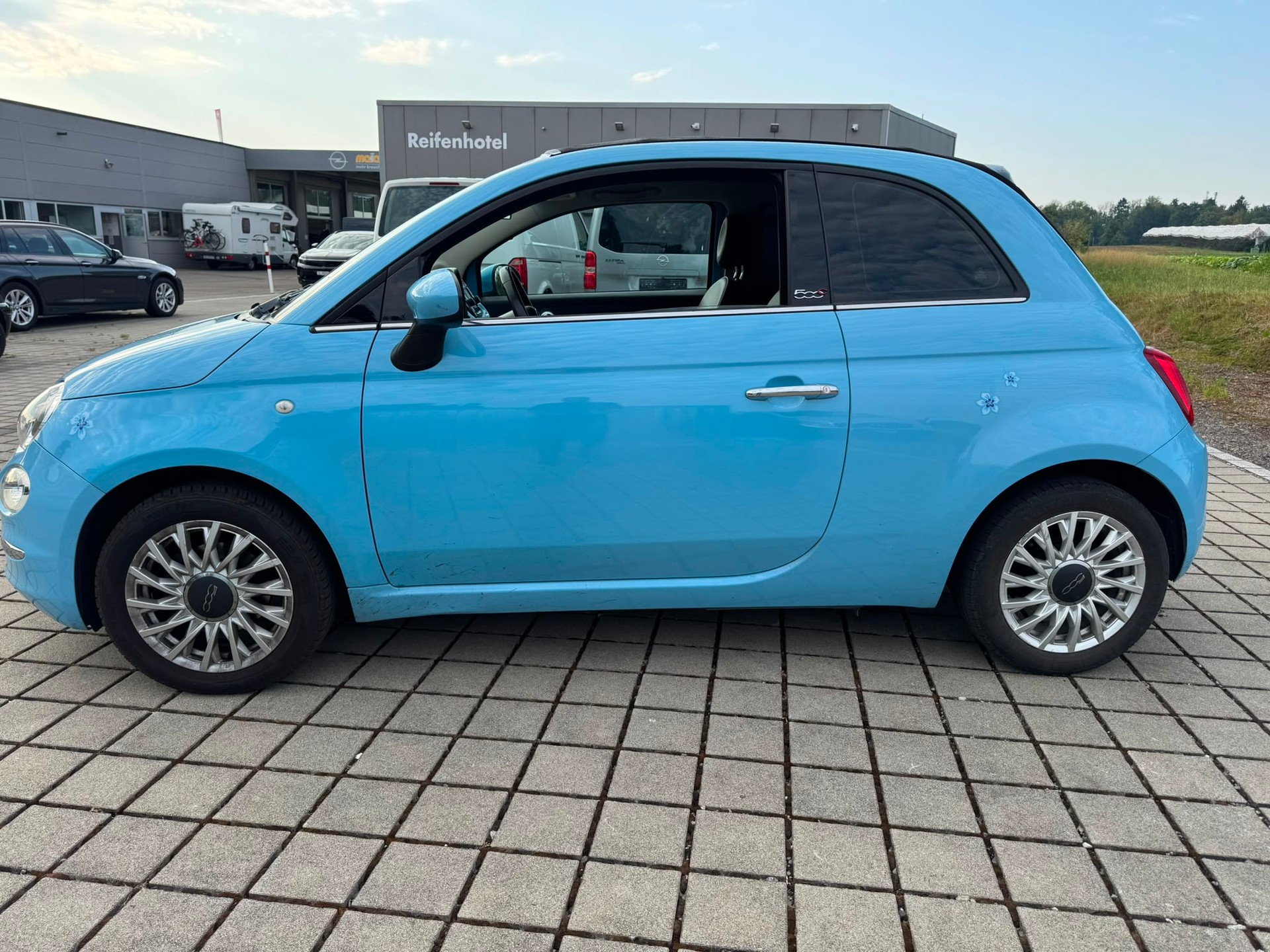 FIAT 500C 1.2 Lounge-image-3