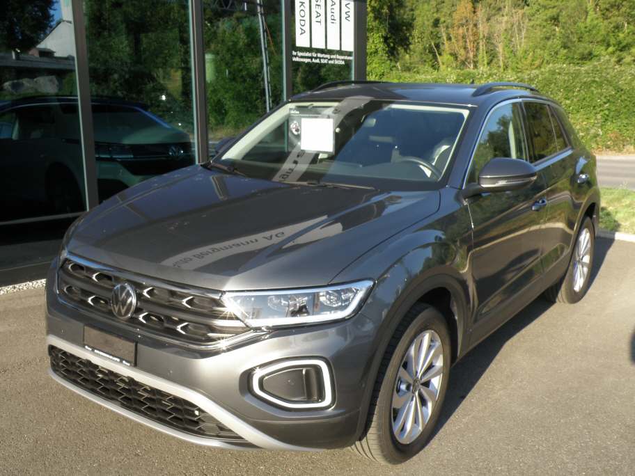 VW T-Roc 1.5 TSI Life United DSG-image-1