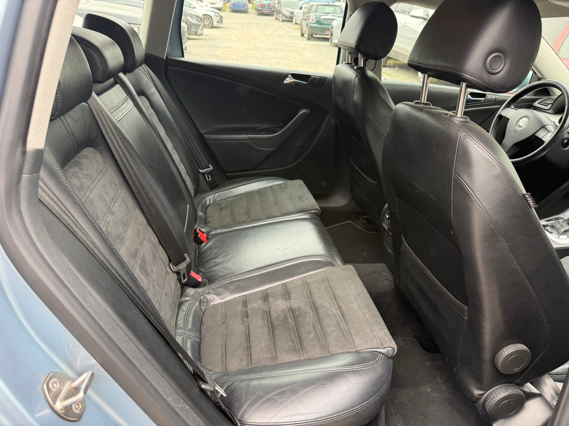 VW Passat Variant 2.0 TDI Comfortline-image-9