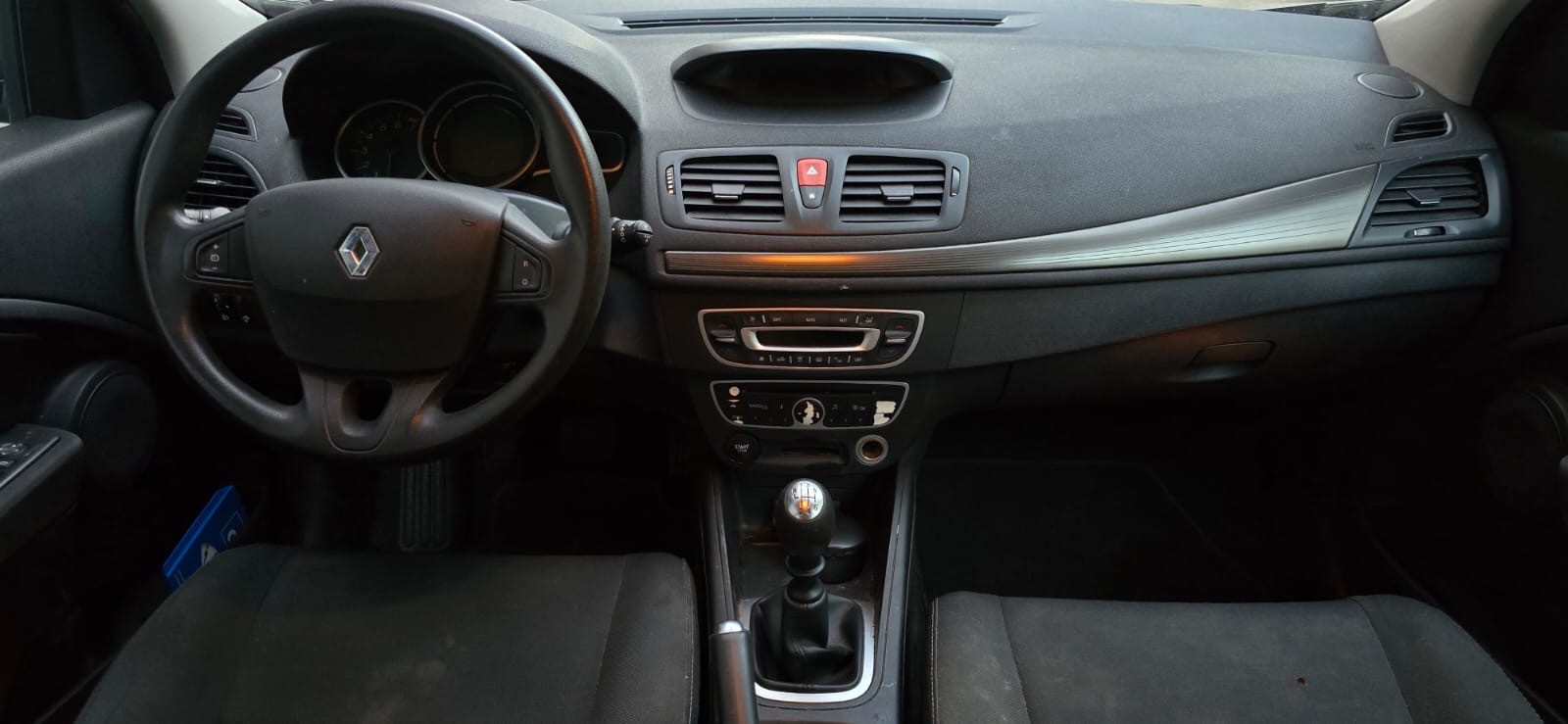 RENAULT Mégane 1.6 16V Expression-image-6