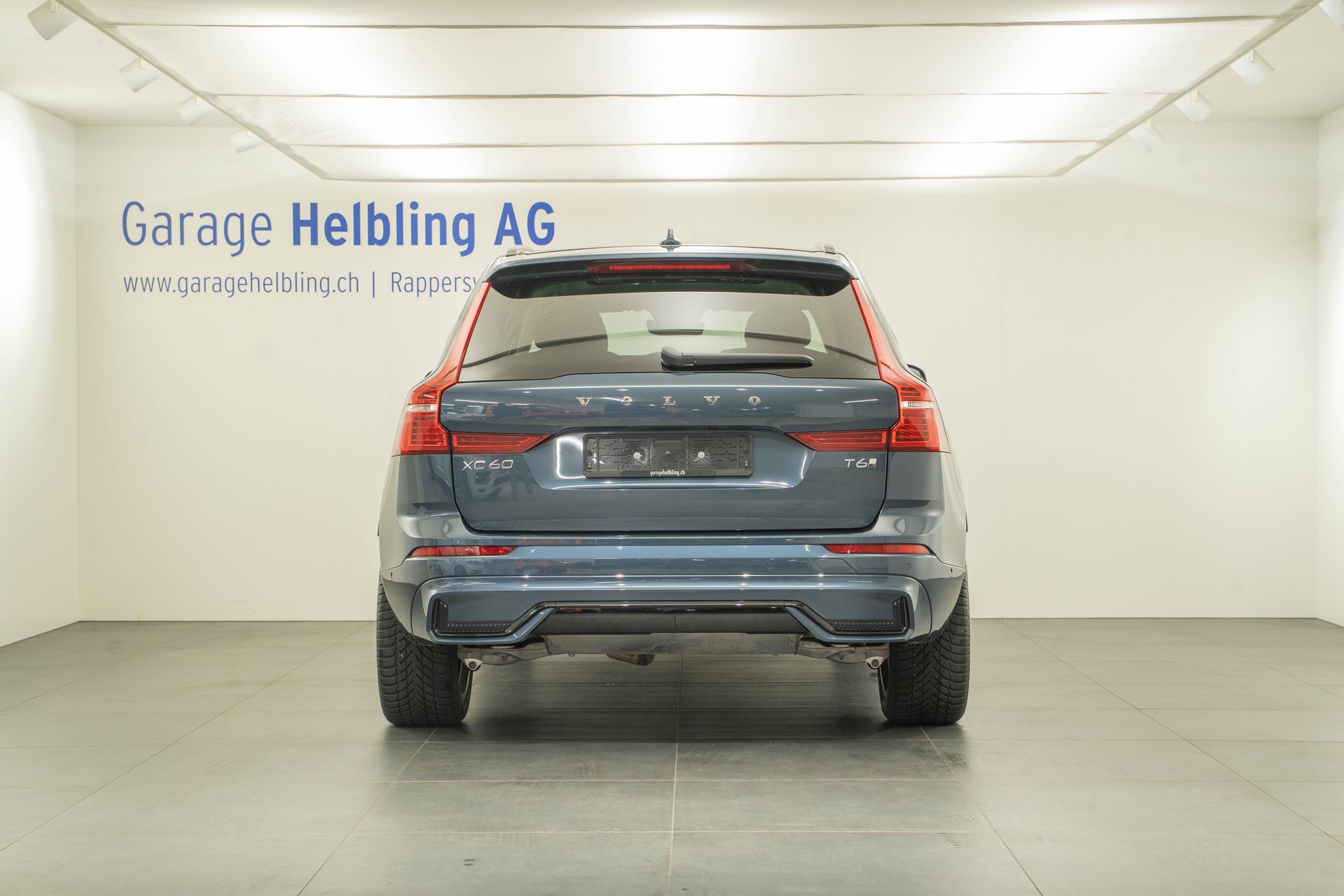 VOLVO XC60 2.0 T6 TE Ultimate Dark eAWD-image-3