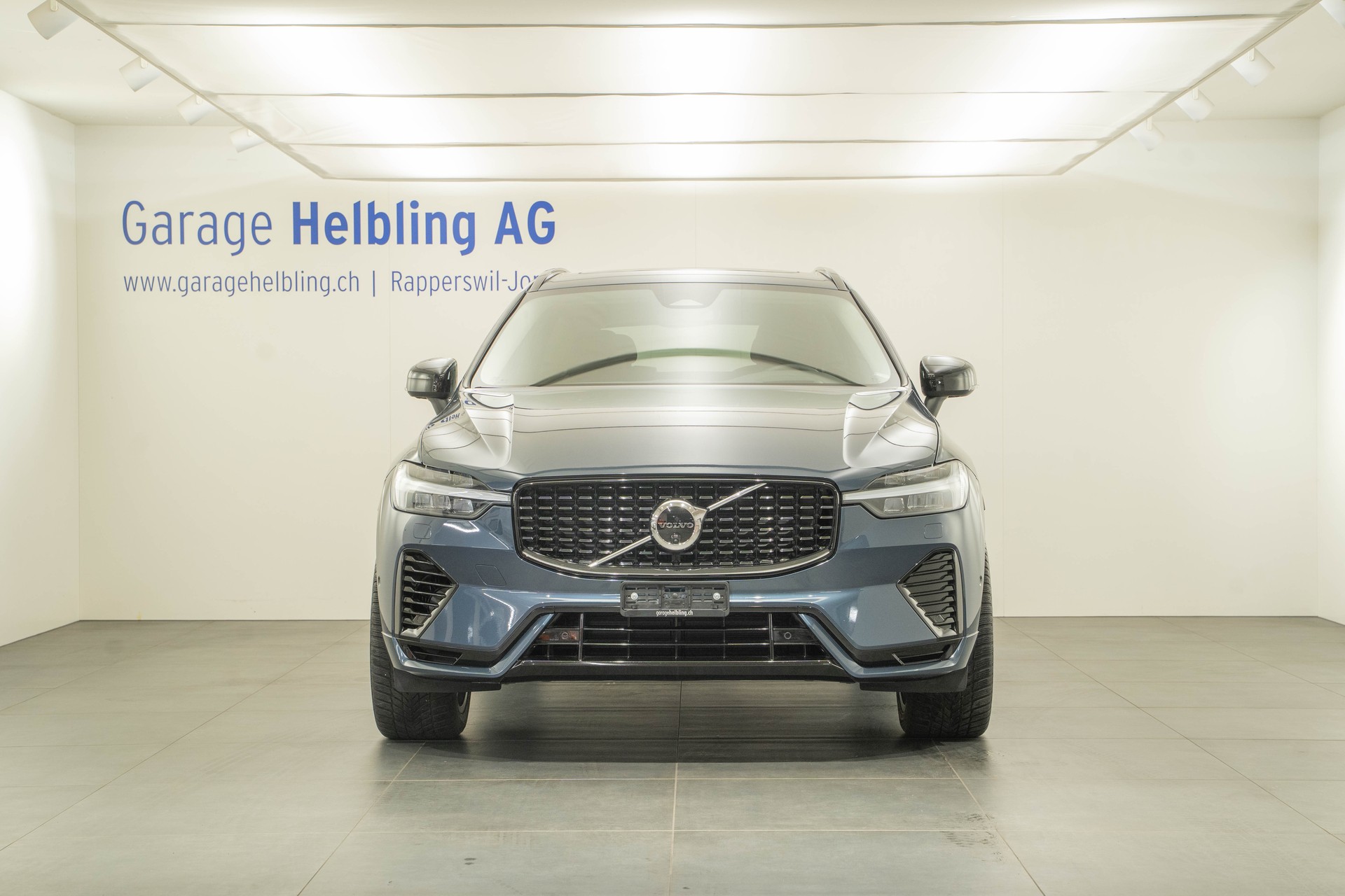 VOLVO XC60 2.0 T6 TE Ultimate Dark eAWD-image-1