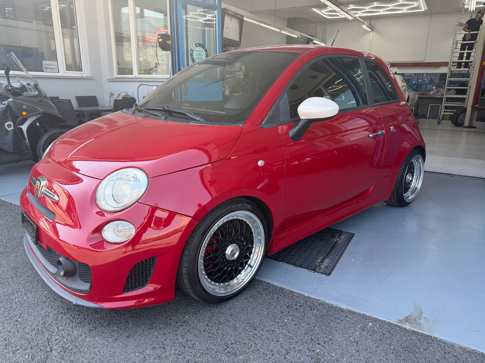FIAT 500 1.4 16V Turbo Abarth-image-2