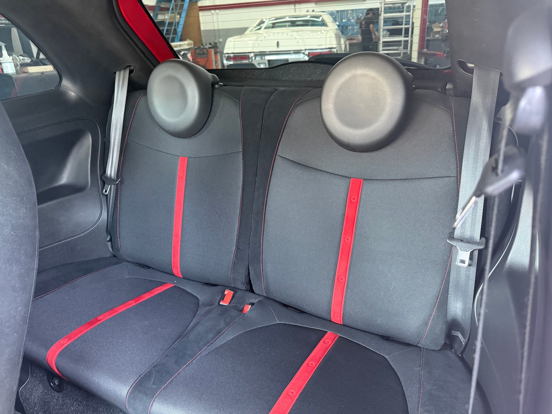 FIAT 500 1.4 16V Turbo Abarth-image-10