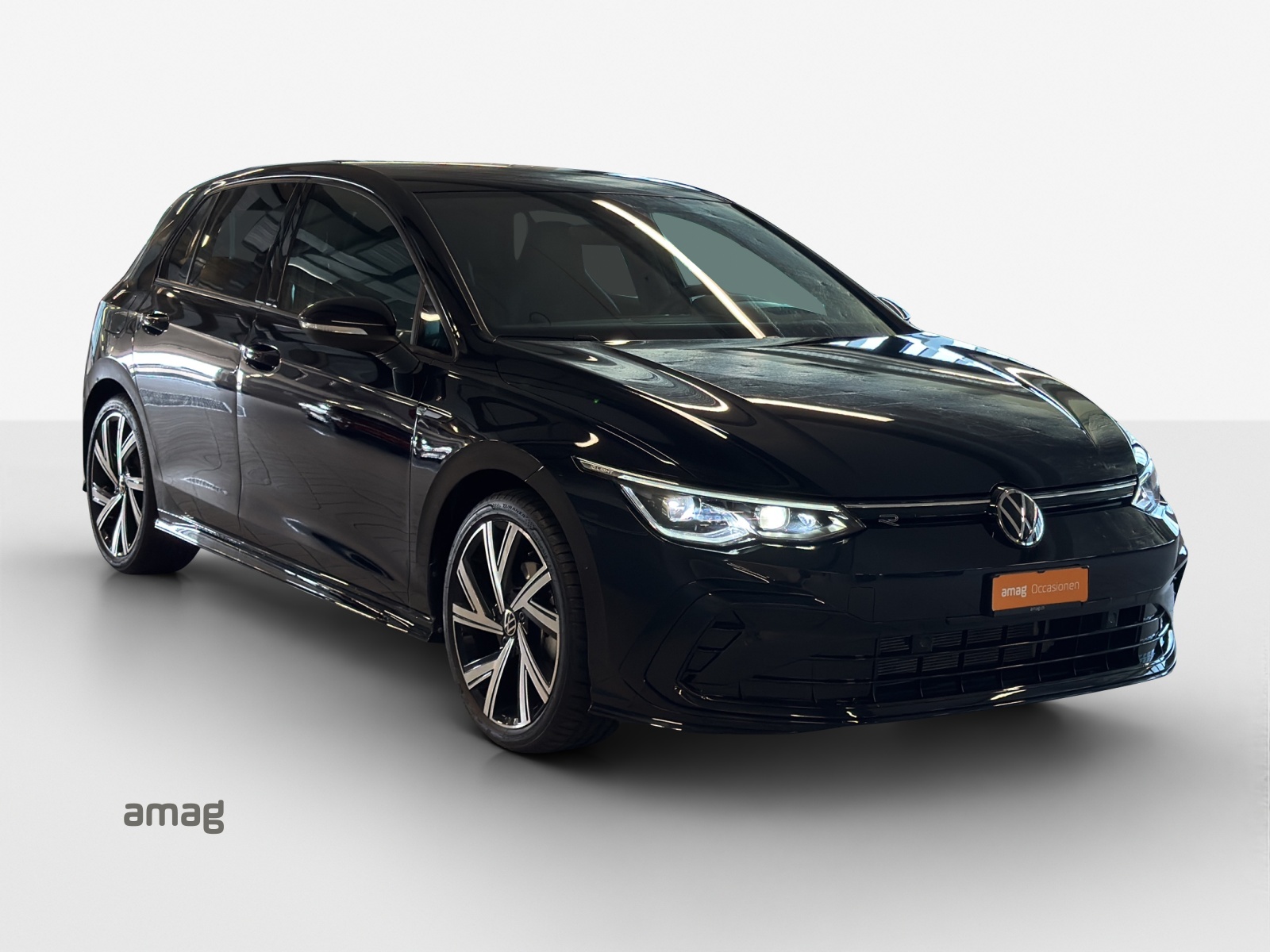 VW Golf 1.5 eTSI mHEV ACT R-Line DSG-image-5
