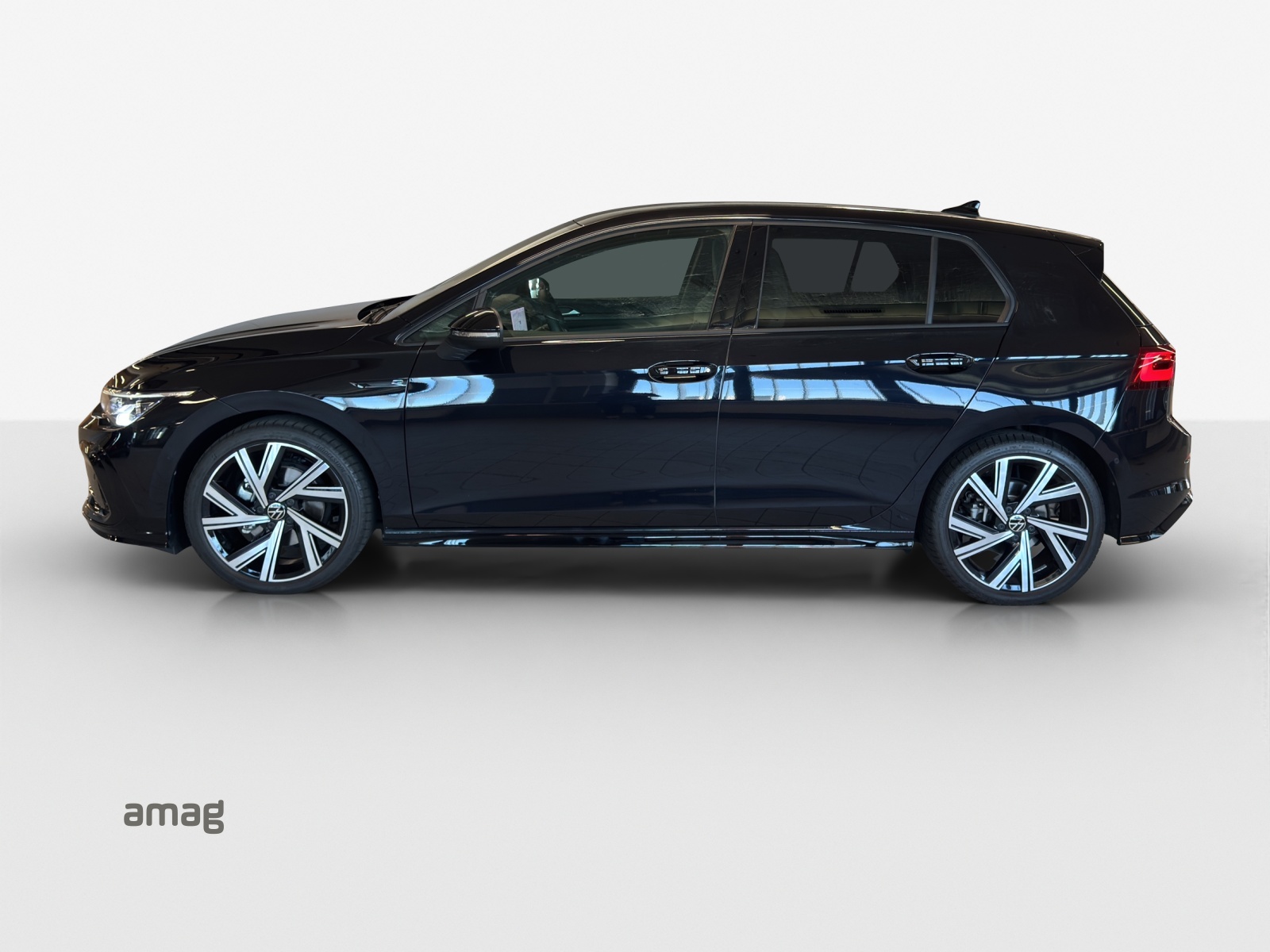 VW Golf 1.5 eTSI mHEV ACT R-Line DSG-image-1