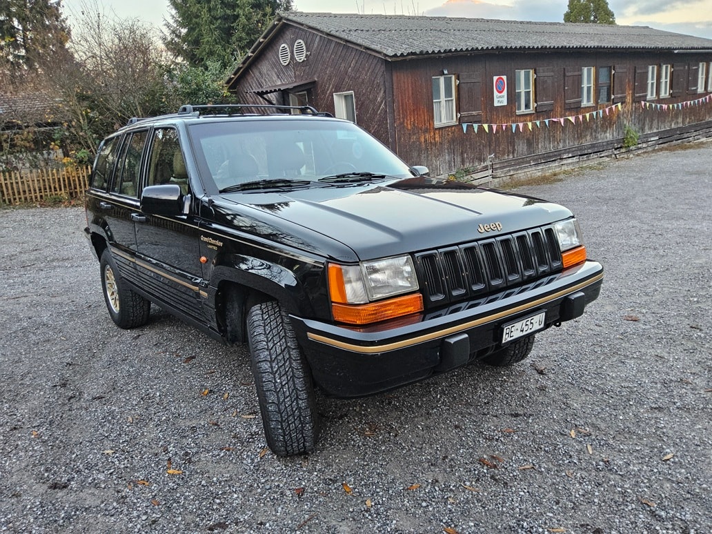 JEEP Grand Cherokee 5.2 Limited Automatic-image-0