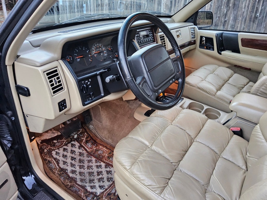 JEEP Grand Cherokee 5.2 Limited Automatic-image-10