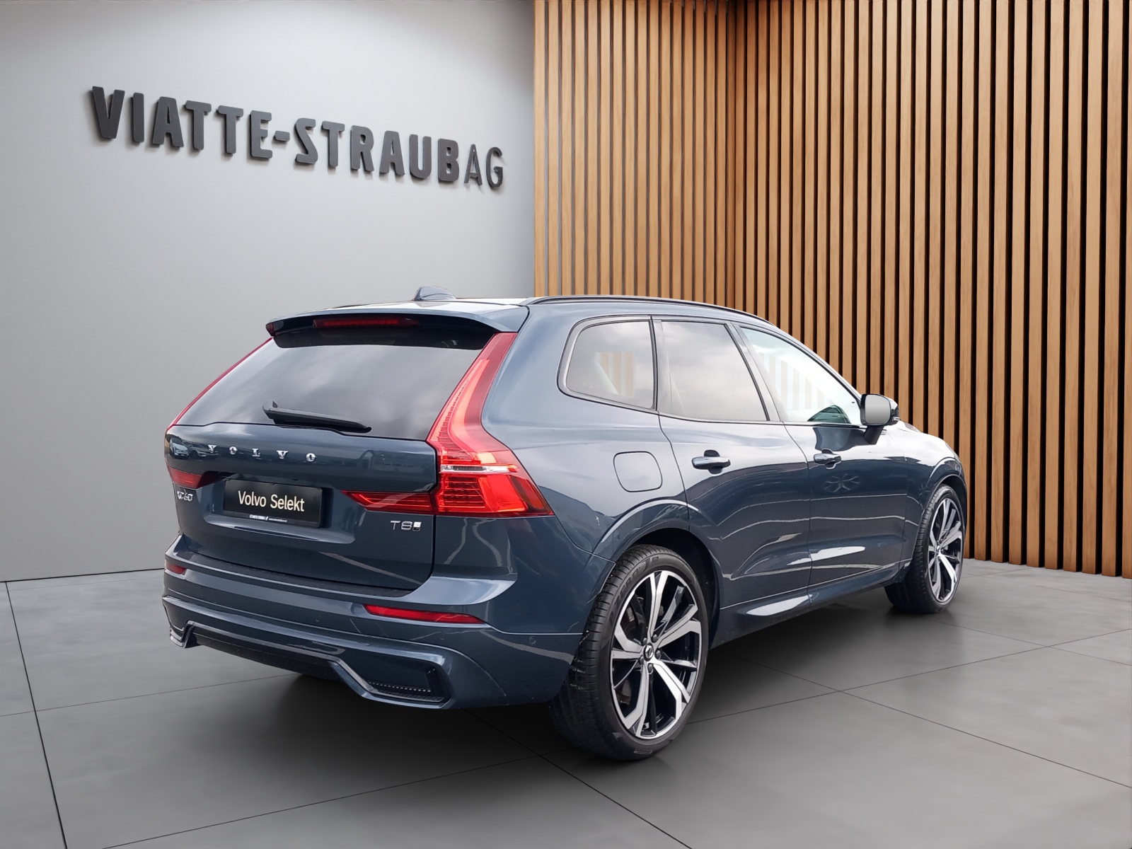 VOLVO XC60 2.0 T8 TE XCLUSIVE Ultra Dark eAWD-image-3