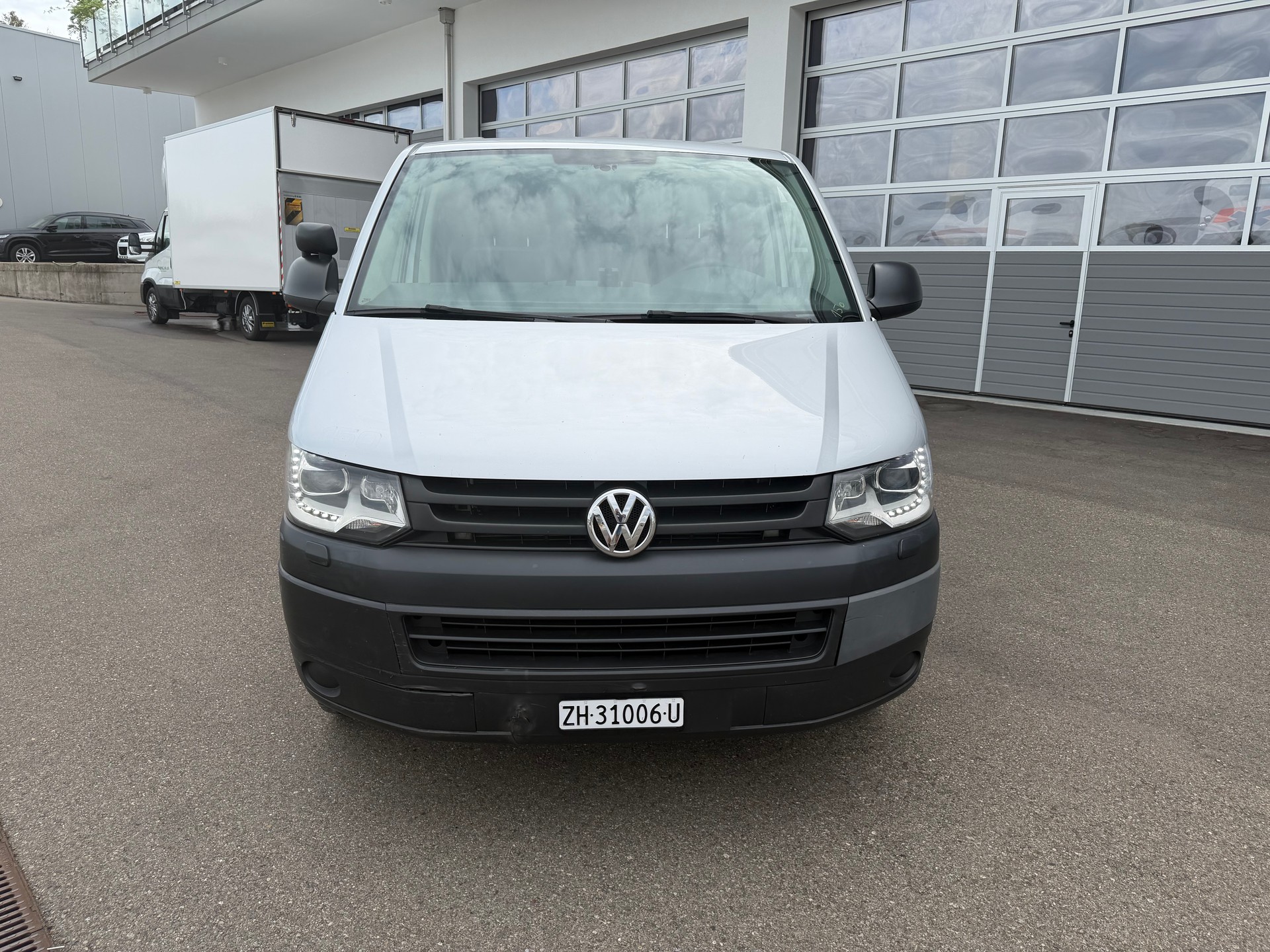 VW T5 2.0 TDI-image-1