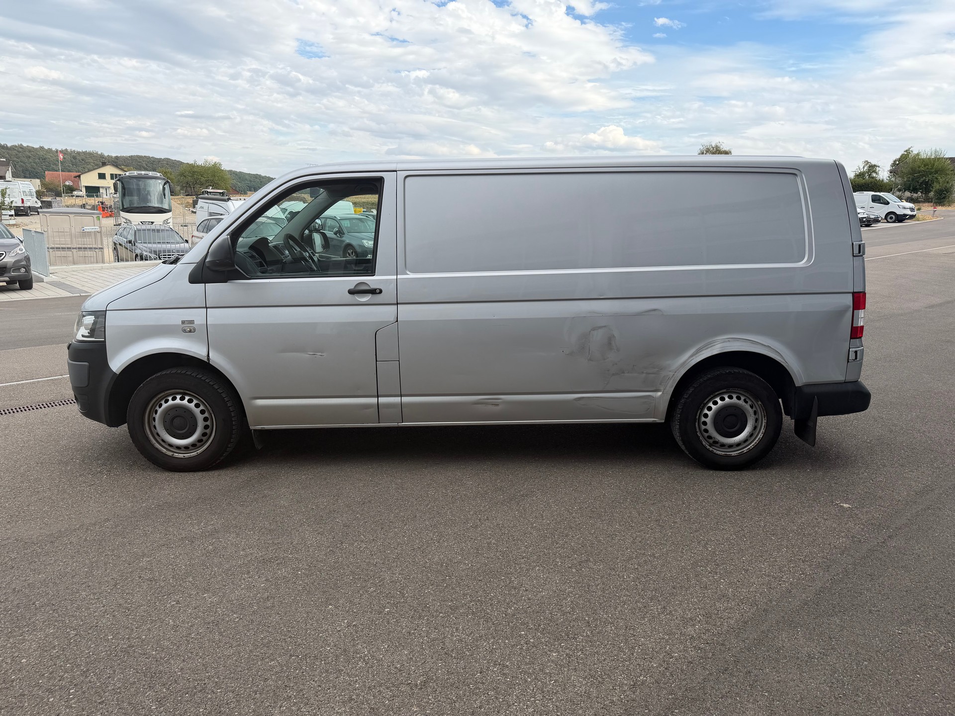 VW T5 2.0 TDI-image-8