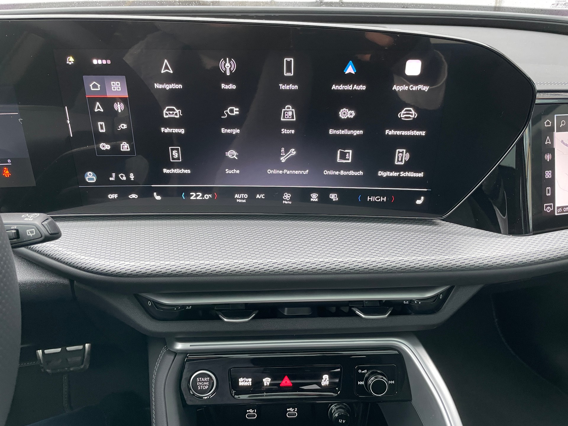 AUDI Q5 Sportback e-hybrid quattro S-tronic-image-22