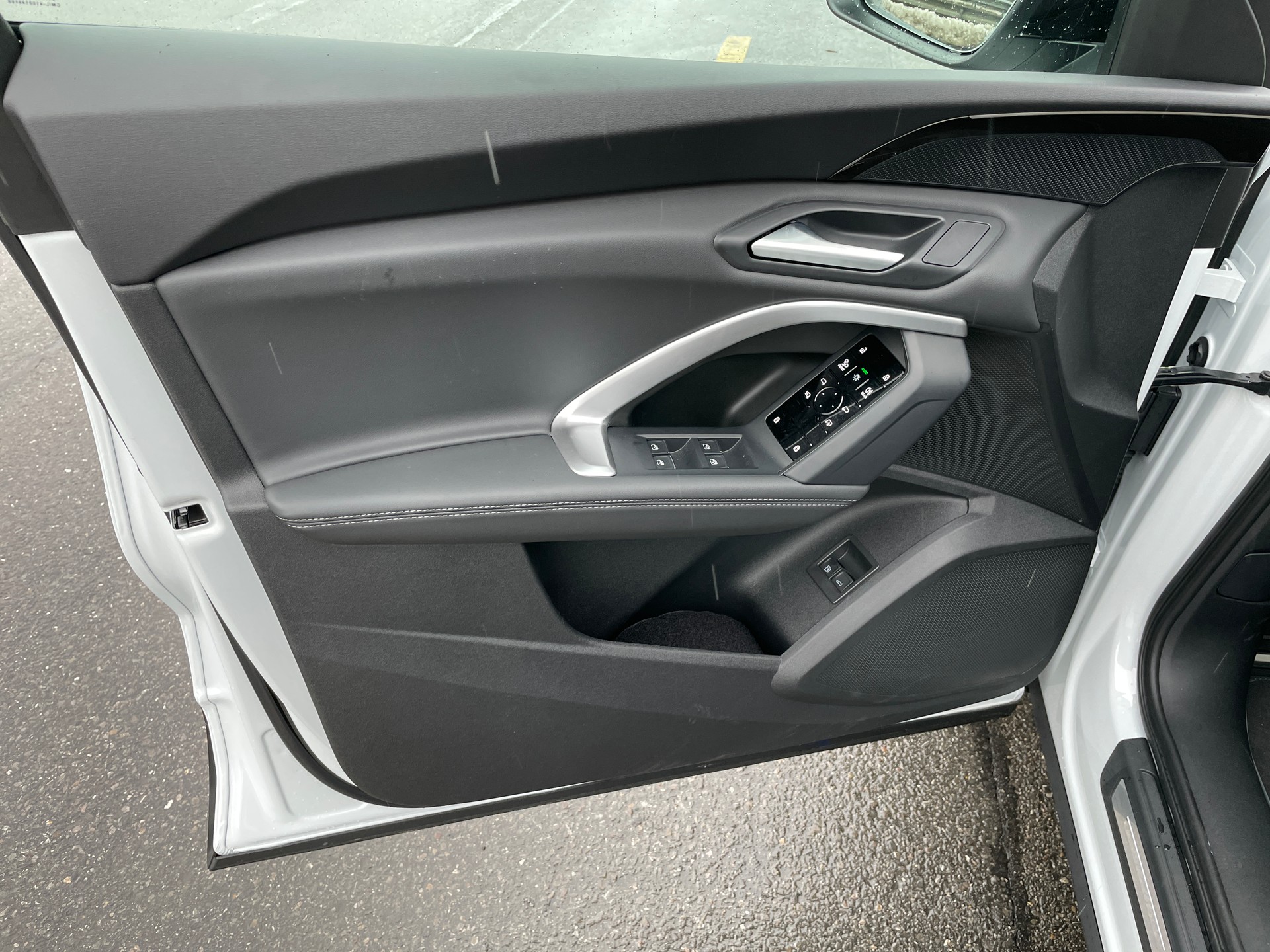AUDI Q5 Sportback e-hybrid quattro S-tronic-image-12