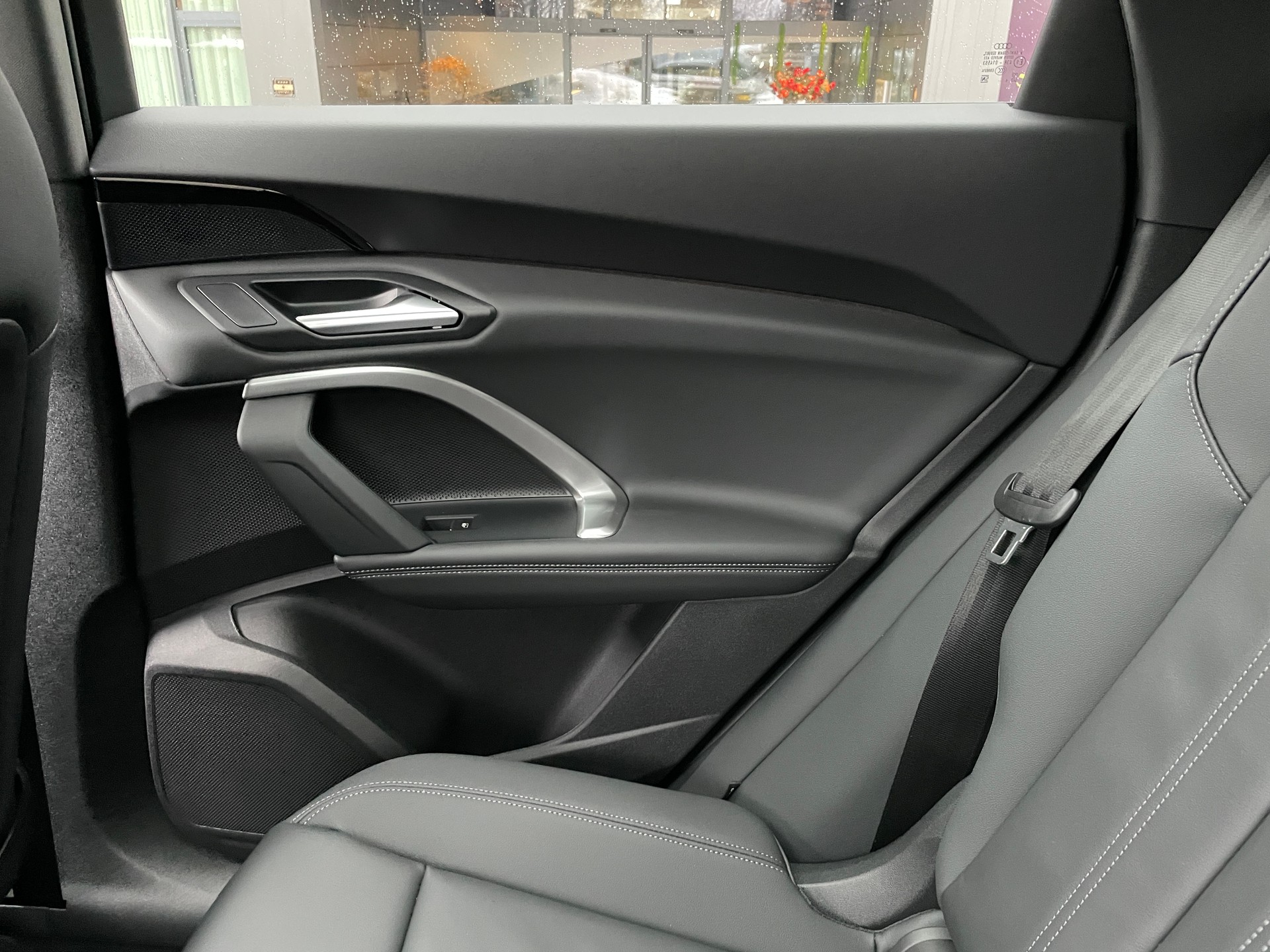 AUDI Q5 Sportback e-hybrid quattro S-tronic-image-17