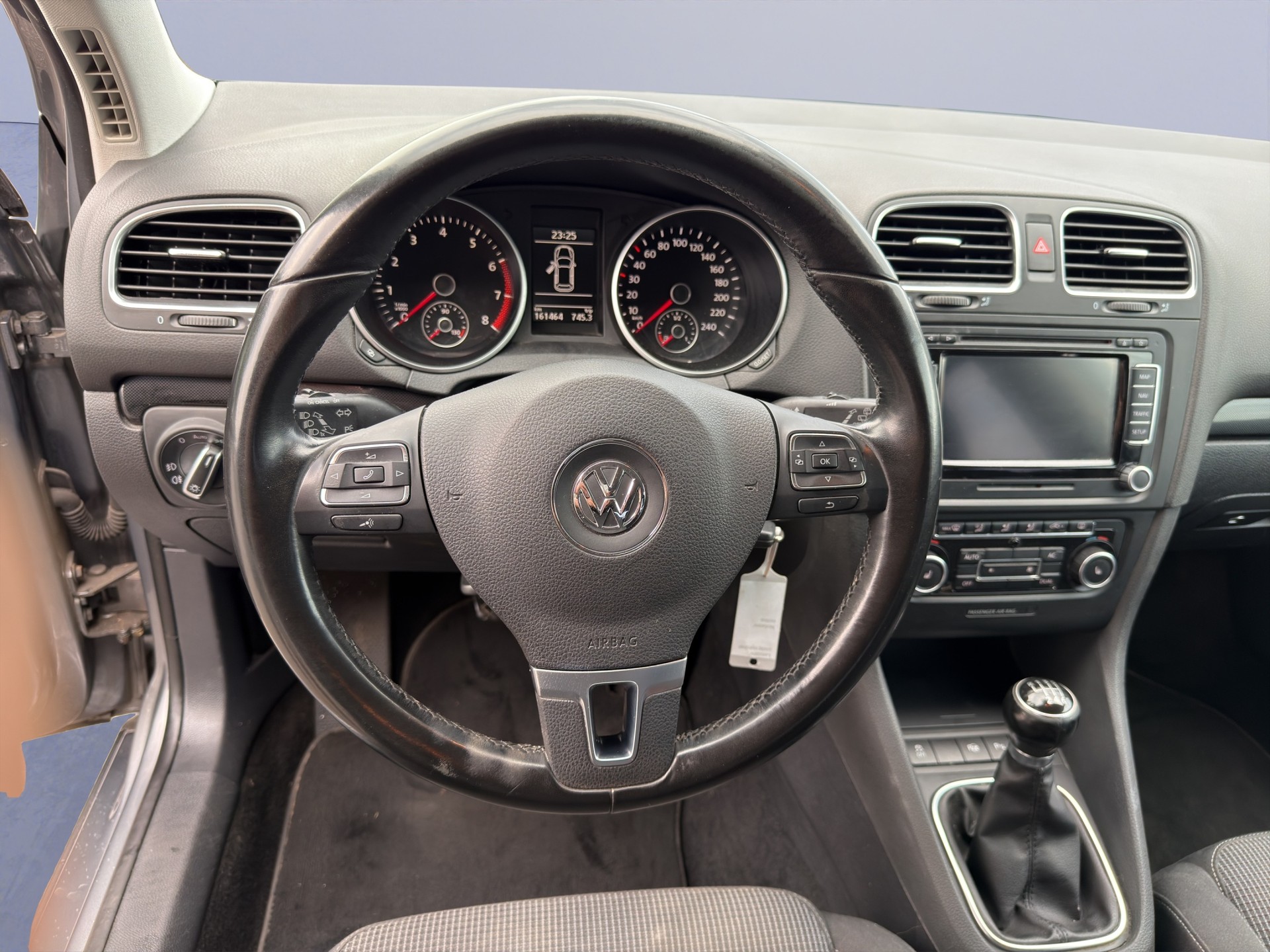 VW Golf 1.2 TSI BlueMotion Technology Trendline-image-13
