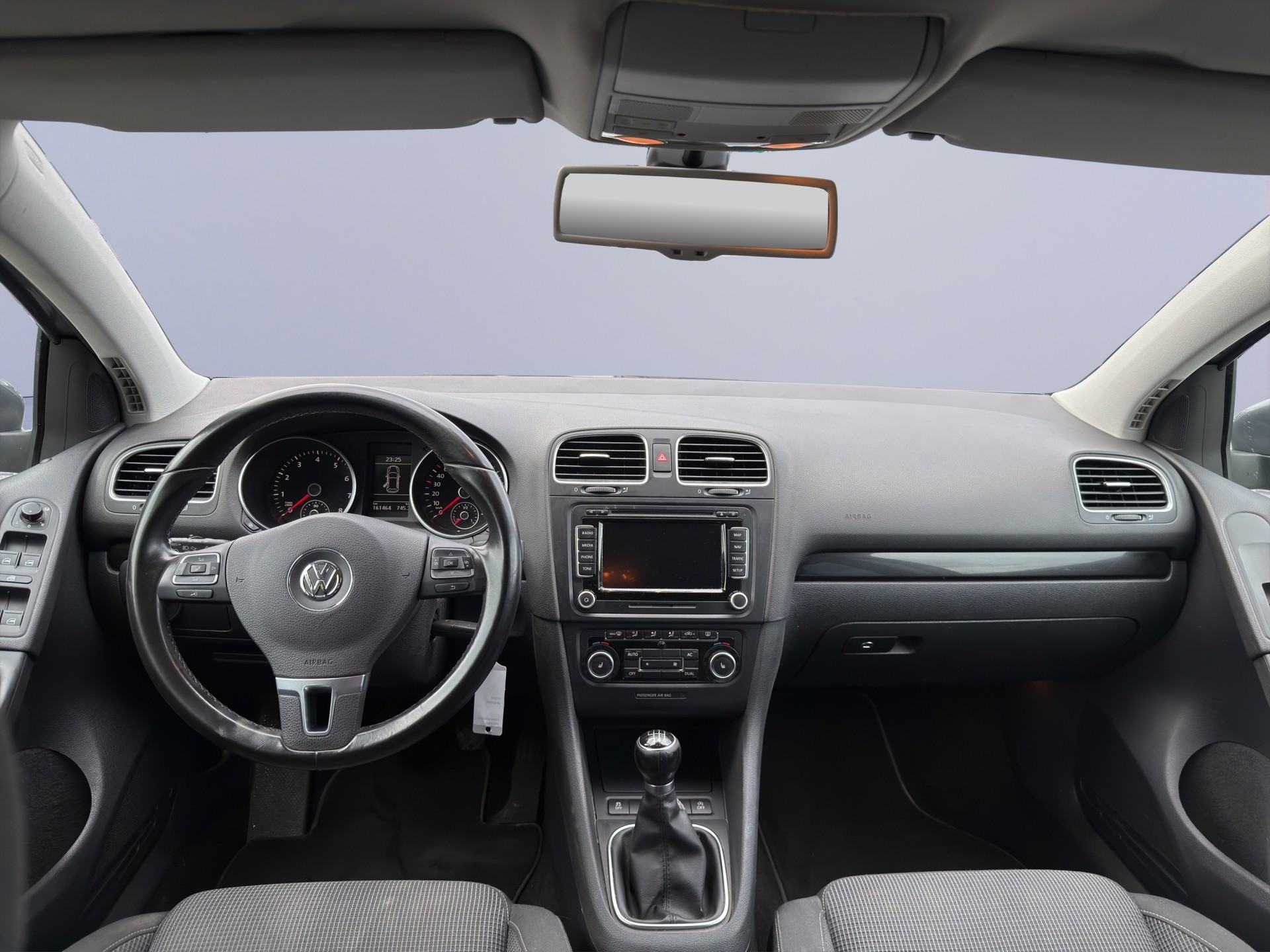 VW Golf 1.2 TSI BlueMotion Technology Trendline-image-8
