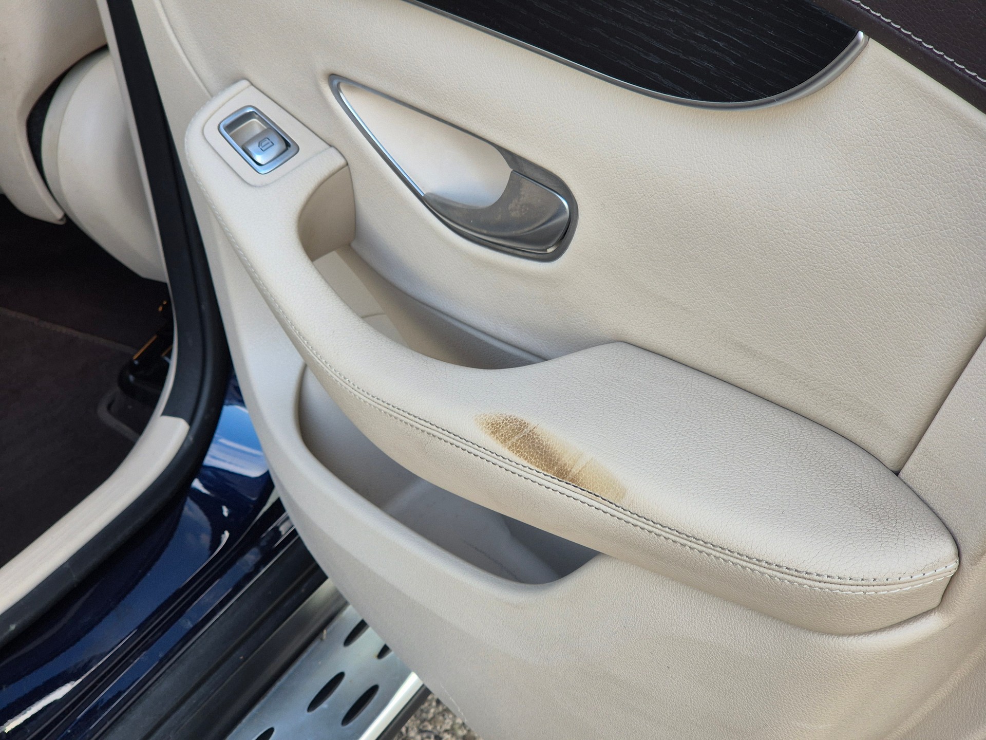 MERCEDES-BENZ GLC 300 e 4Matic 9G-Tronic-image-30