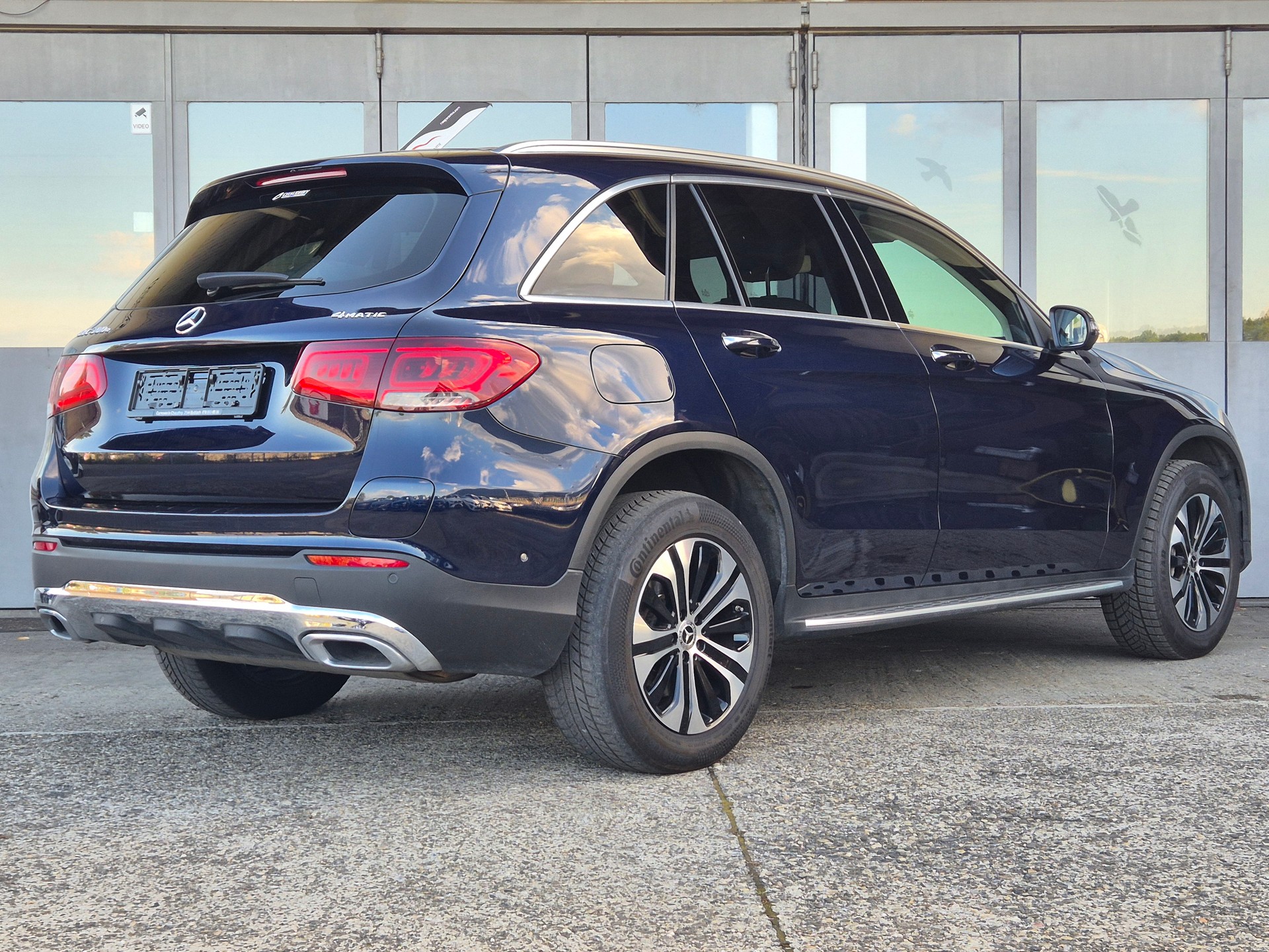 MERCEDES-BENZ GLC 300 e 4Matic 9G-Tronic-image-4