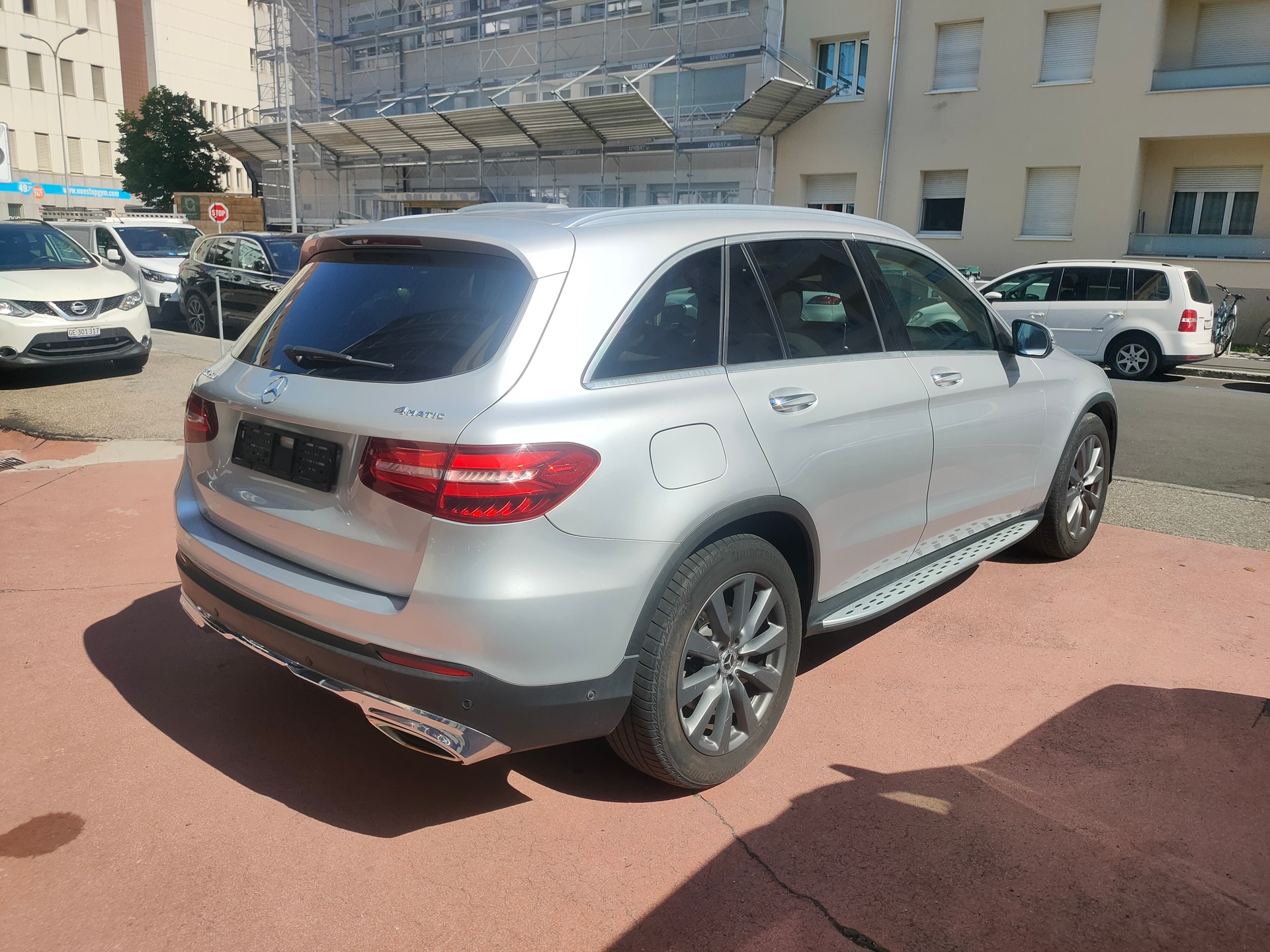 MERCEDES-BENZ GLC 250 Exclusive 4Matic 9G-Tronic-image-5
