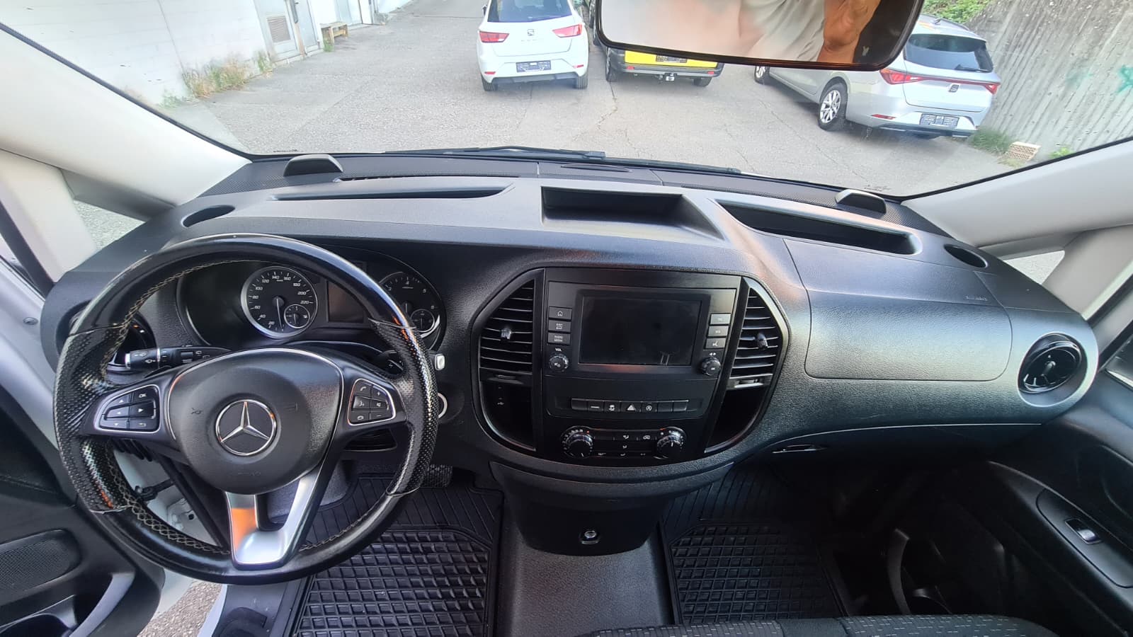MERCEDES-BENZ Vito 114 CDI Extralang 9G-Tronic 4M Base ** 3-Plätzer ** Gr-Navi ** Anh-Kupplung ** Klimaanlage ** PDC ** Neues Modell 2023 **-image-18