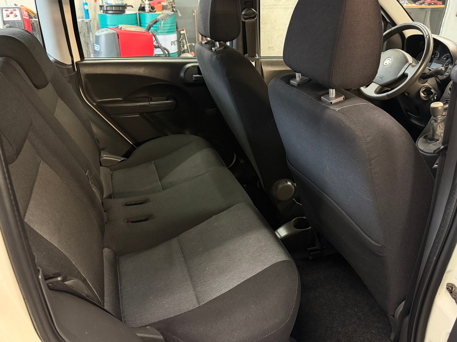 FIAT Panda 1.3 16V JTD Freestyle 4x4-image-12
