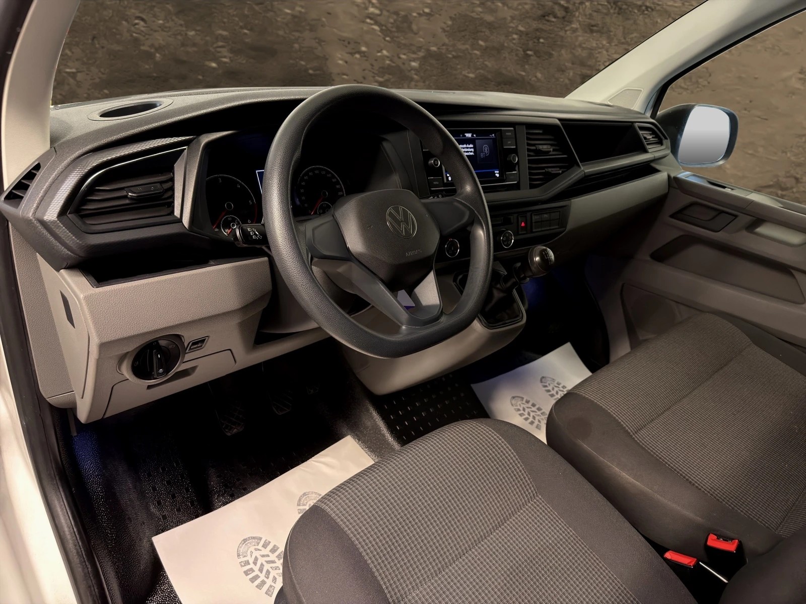 VW T6.1 2.0 TDI-showroom-element-3