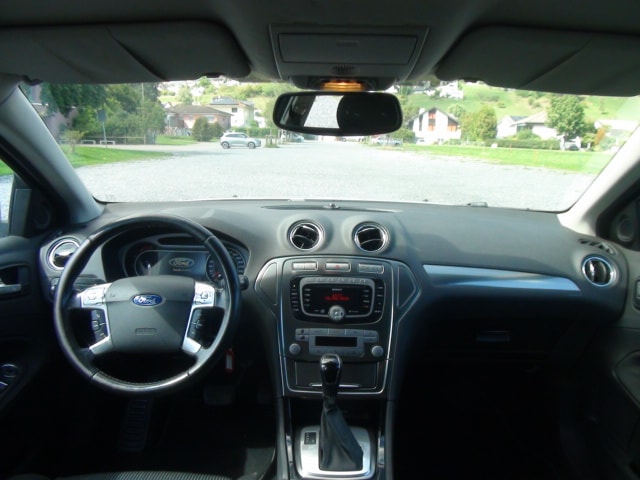 FORD Mondeo 2.0 TDCi 130 PS Titanium Kombi-image-8