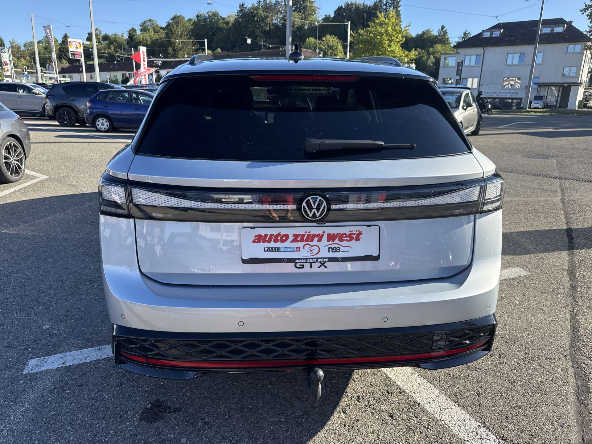 VW ID.7 Tourer GTX 86 kWh 340PS 4Motion Automat-image-14