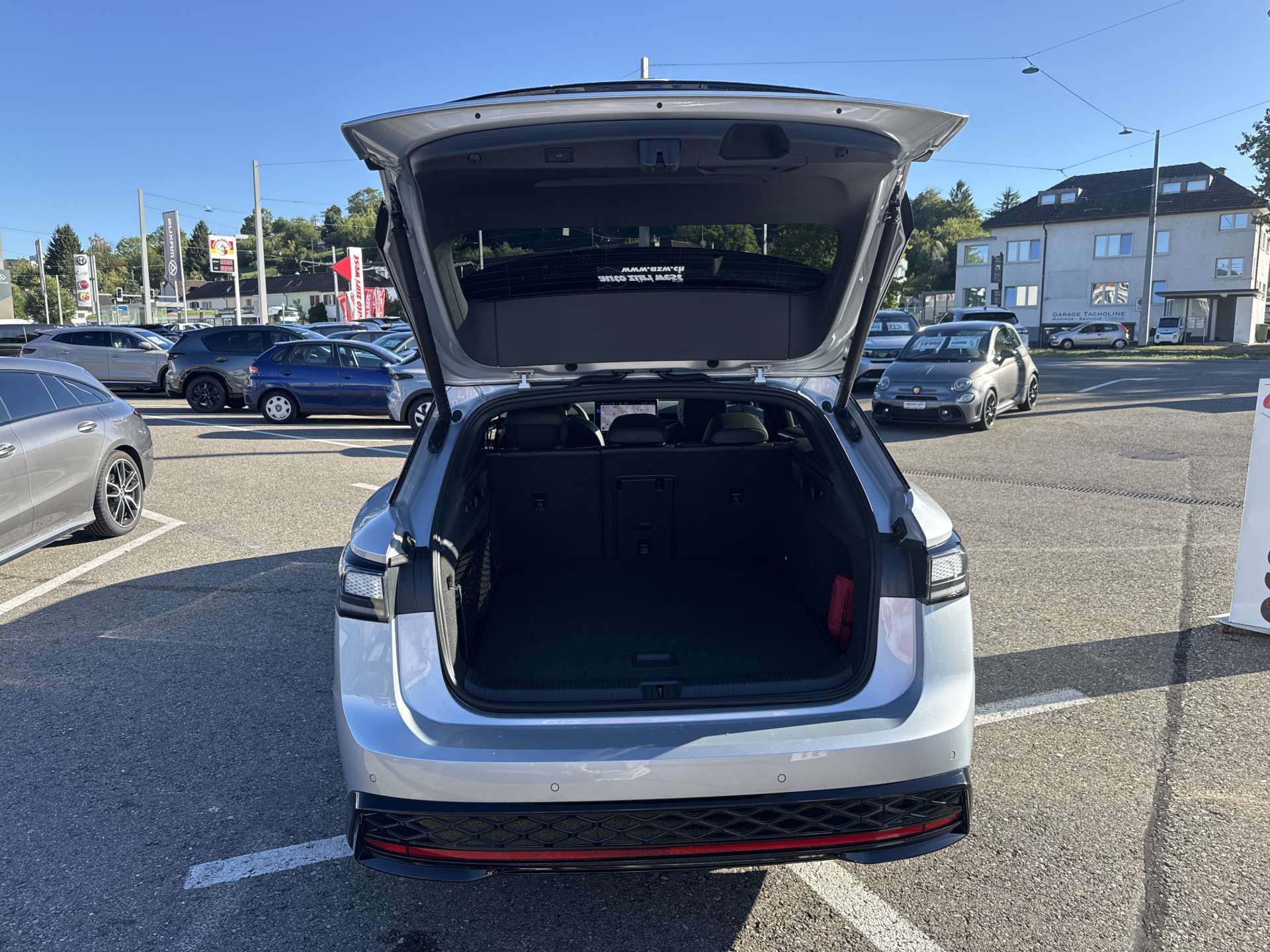 VW ID.7 Tourer GTX 86 kWh 340PS 4Motion Automat-image-7