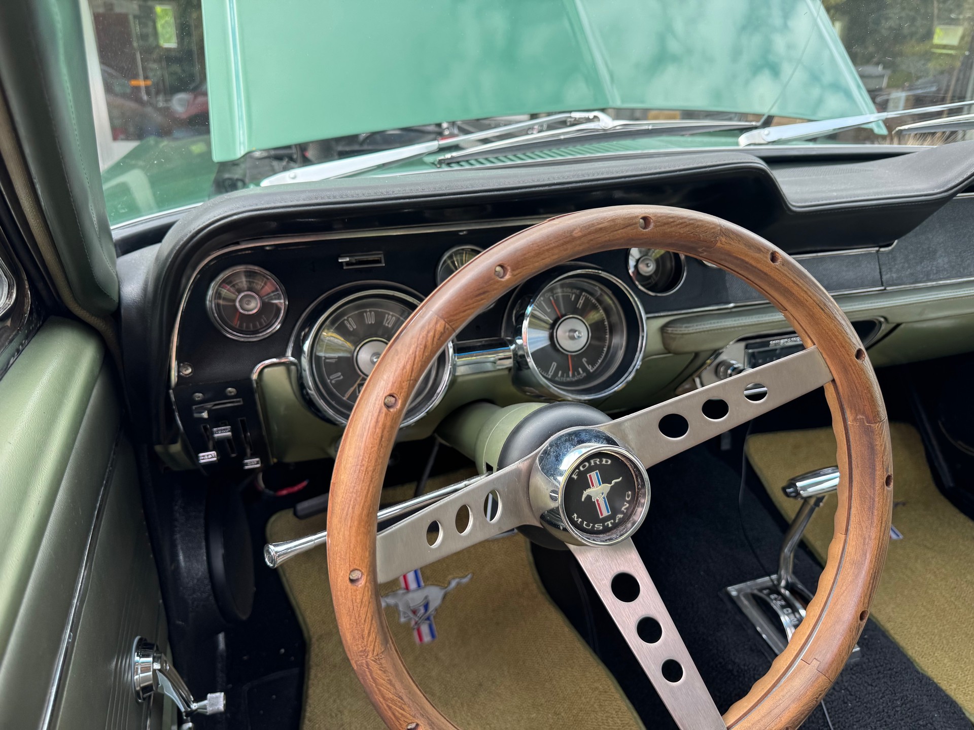 FORD 1967 Coupe V8 Automat-image-7
