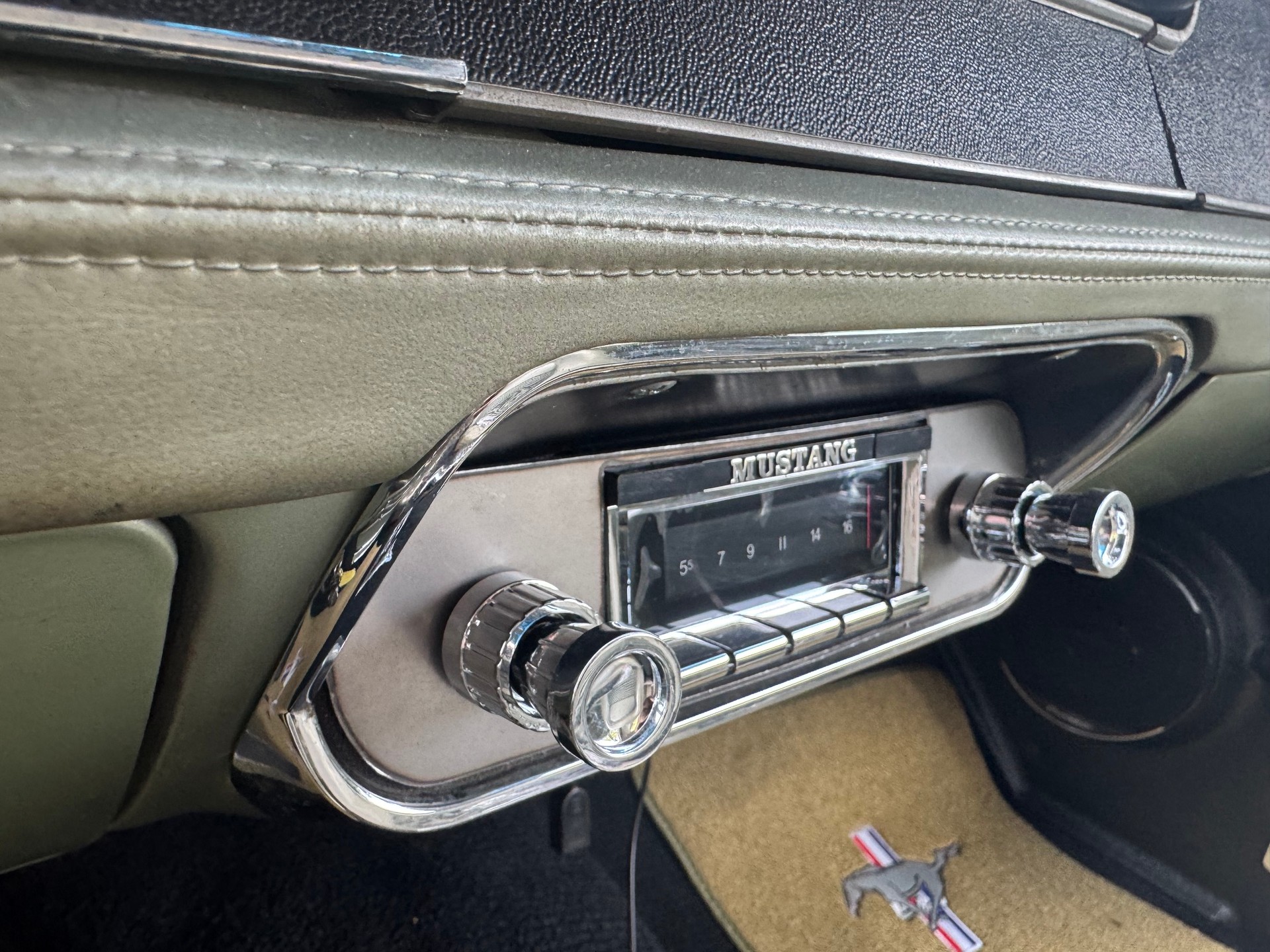 FORD 1967 Coupe V8 Automat-image-9