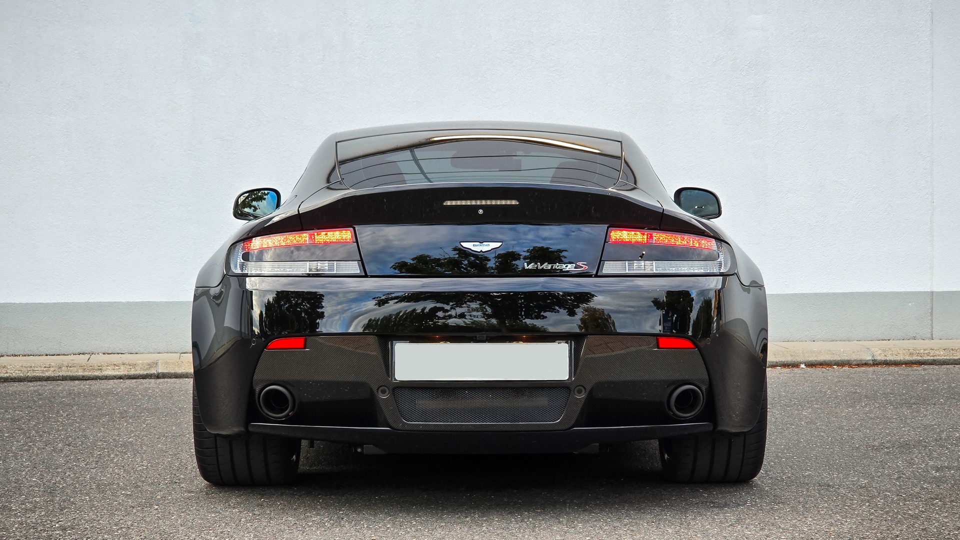 ASTON MARTIN V12 Vantage coupé S - 6.0 Sportshift-image-10