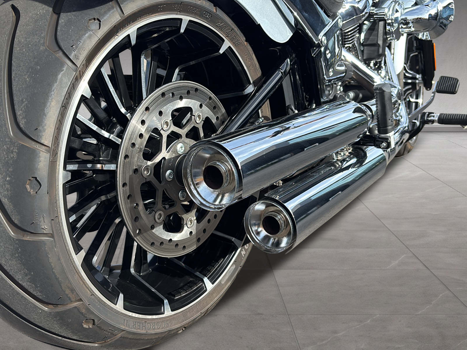 HARLEY-DAVIDSON FXBR Breakout 117-image-7