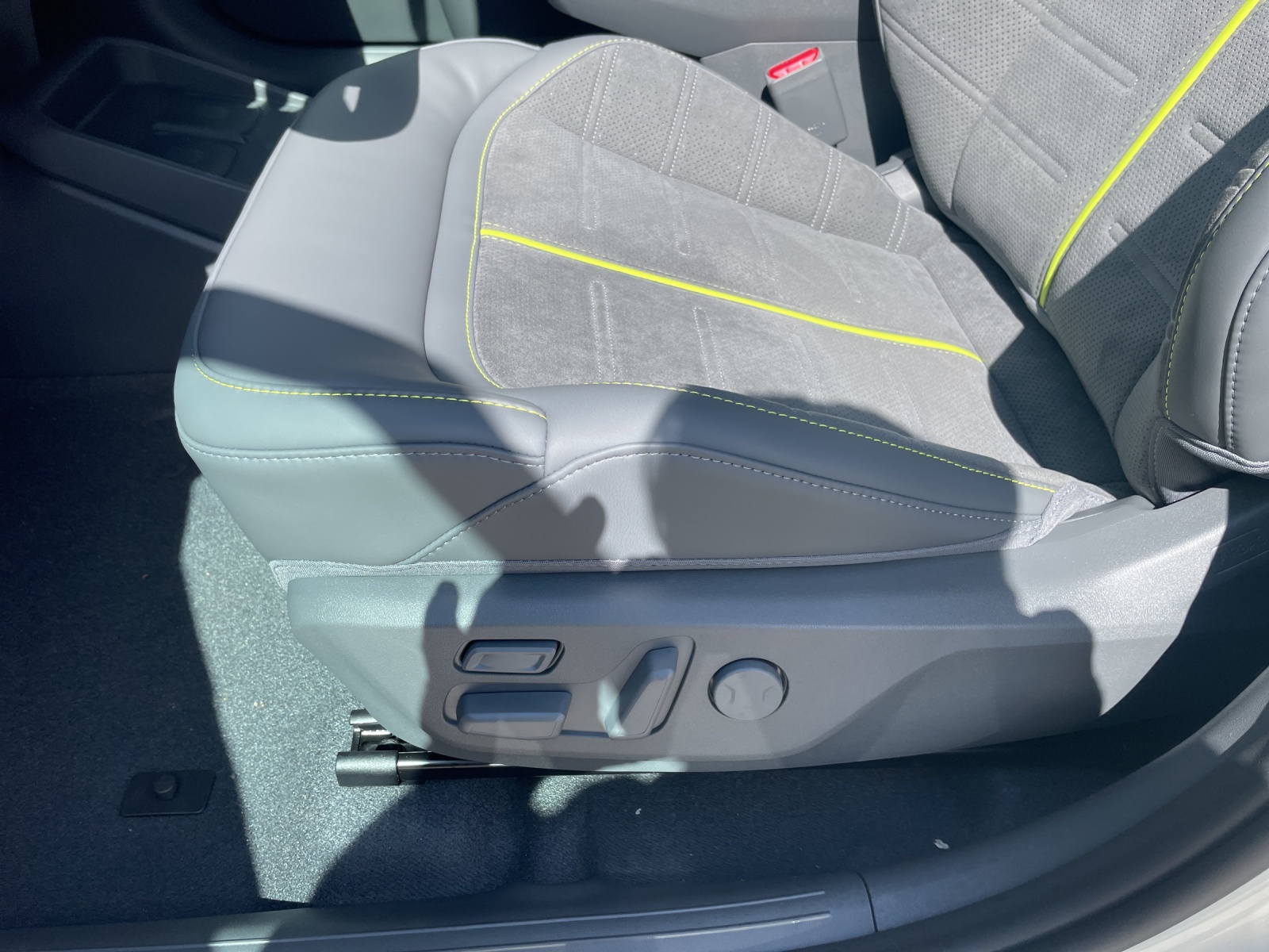 KIA EV3 81 kWh GT 4x4-image-10