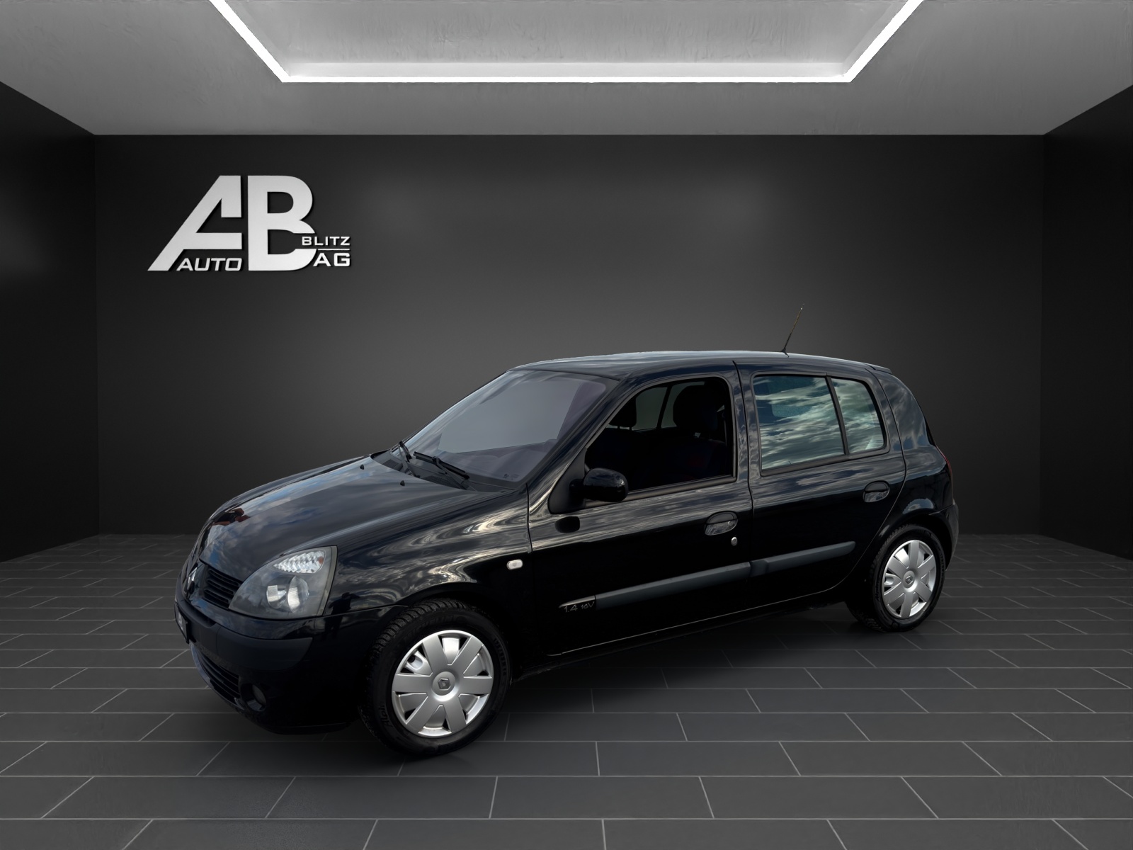 RENAULT Clio 1.4 16V Dynamique Confort mit 98 PS-showroom-element-1