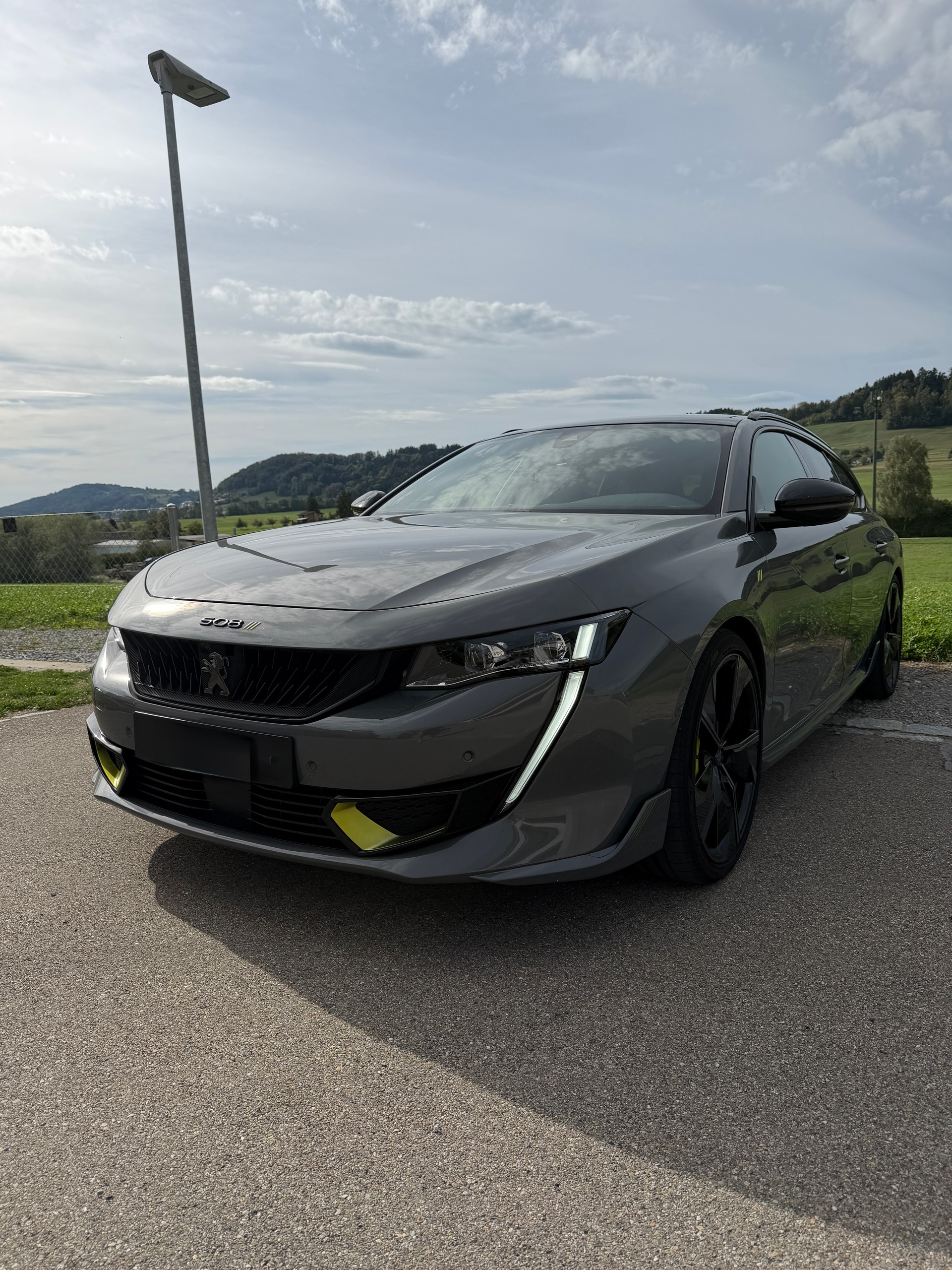 PEUGEOT 1.6 Plug-in Hybrid4 PSE-image-0