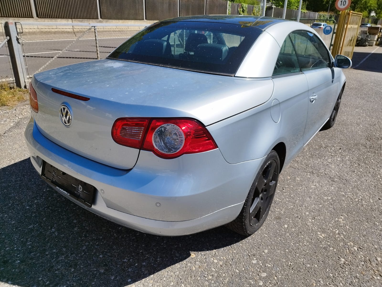 VW Eos 2.0 FSI Turbo Fashion DSG-image-13