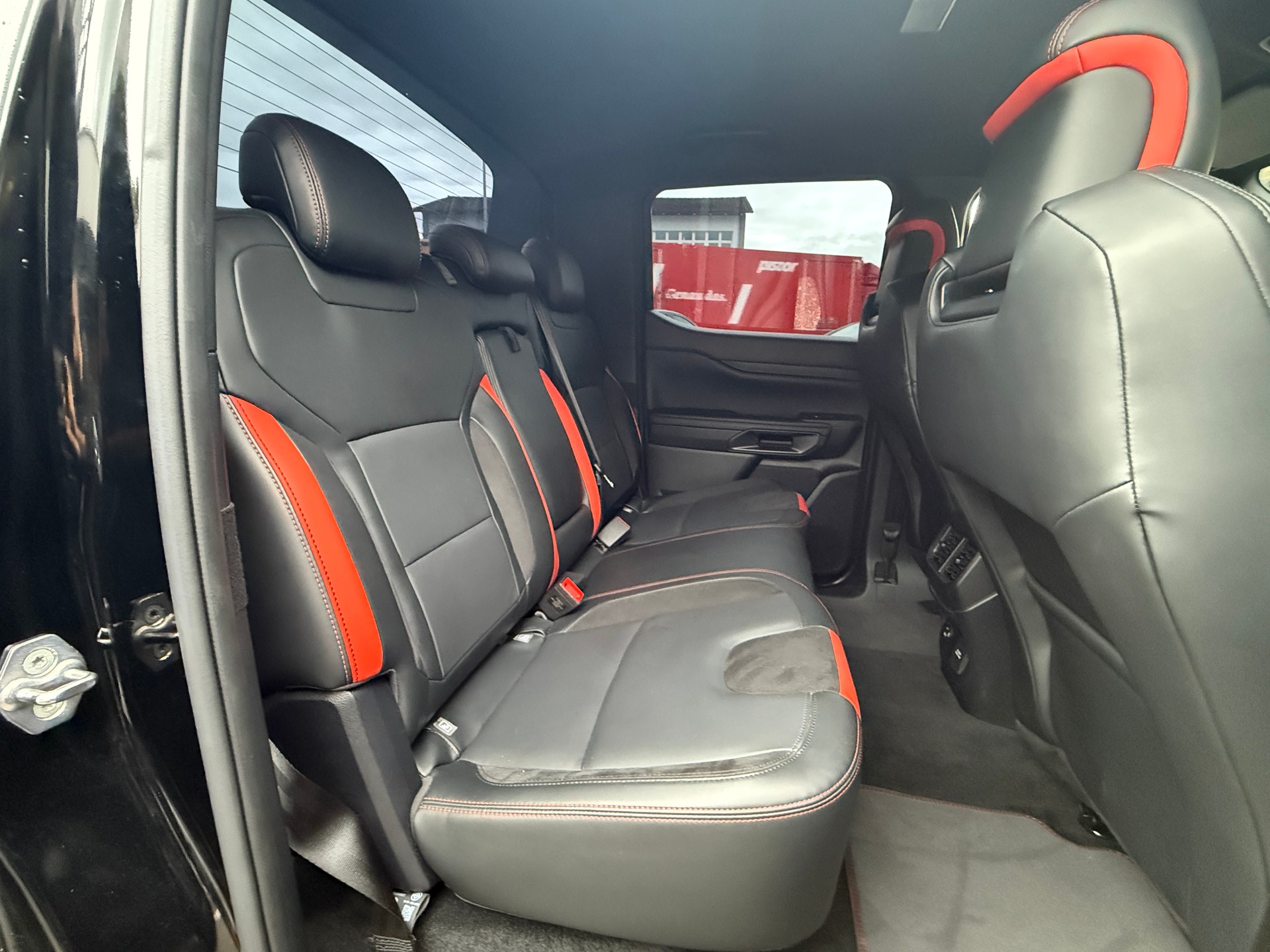 FORD Ranger Raptor 3.0 Eco Boost 4x4 A-image-16