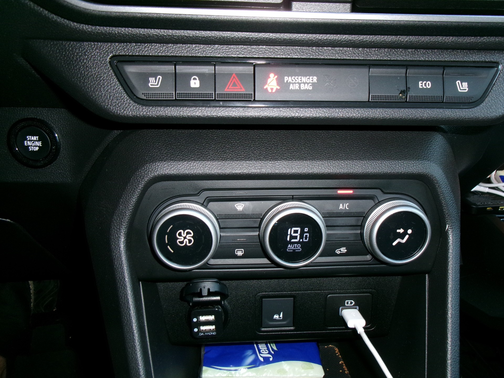DACIA Jogger HEV 140 Extreme-image-6
