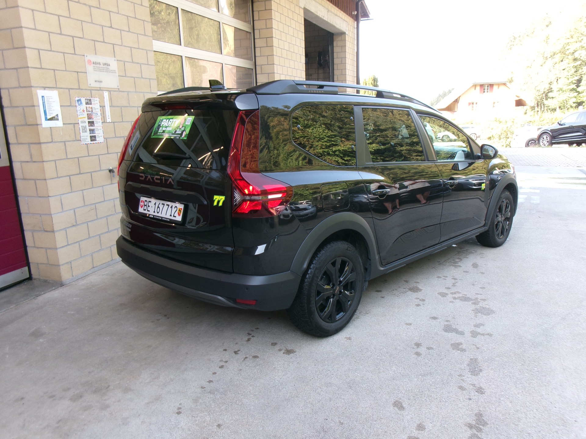 DACIA Jogger HEV 140 Extreme-image-2