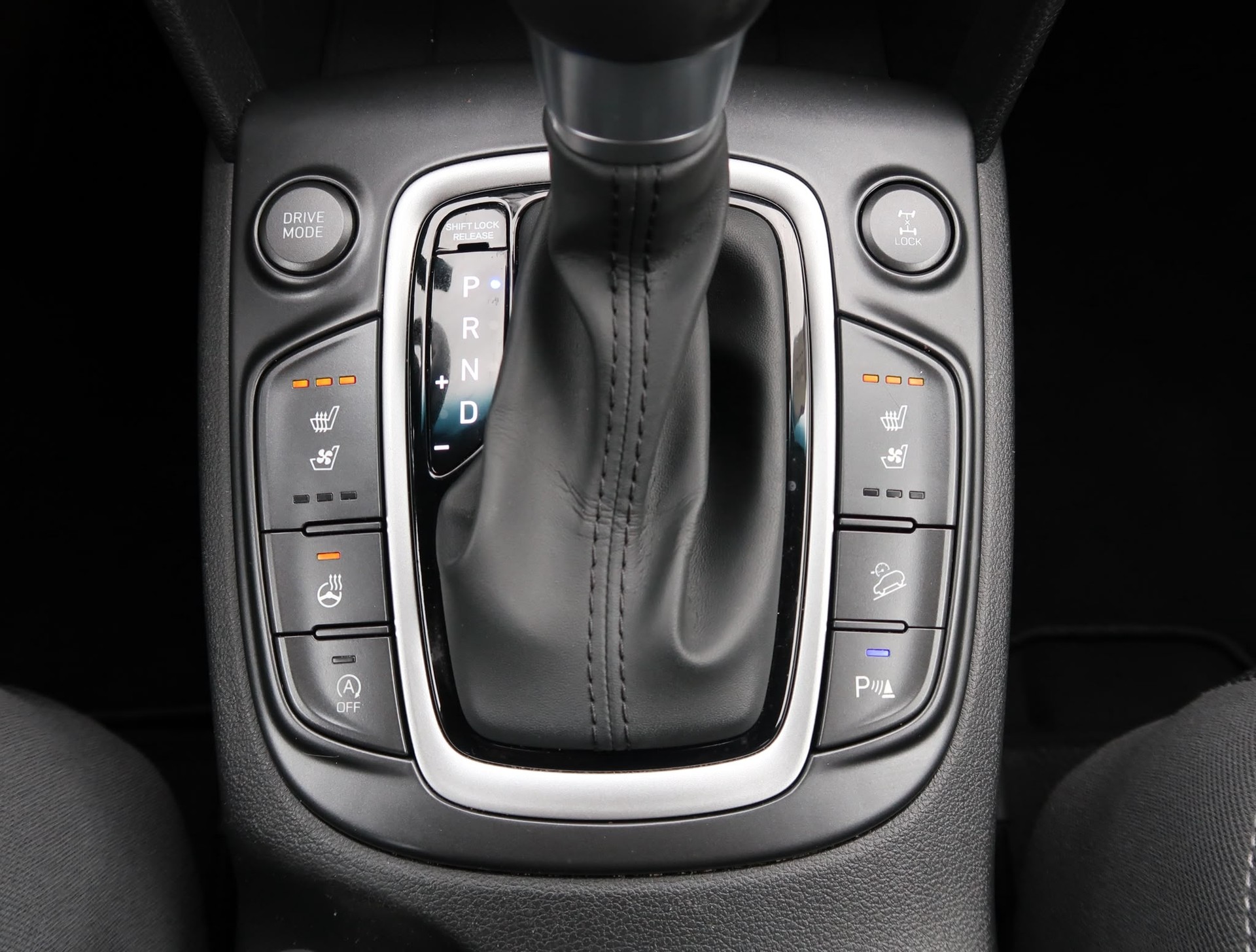 HYUNDAI Kona 1.6 T-GDi La.Plus4WD-image-22