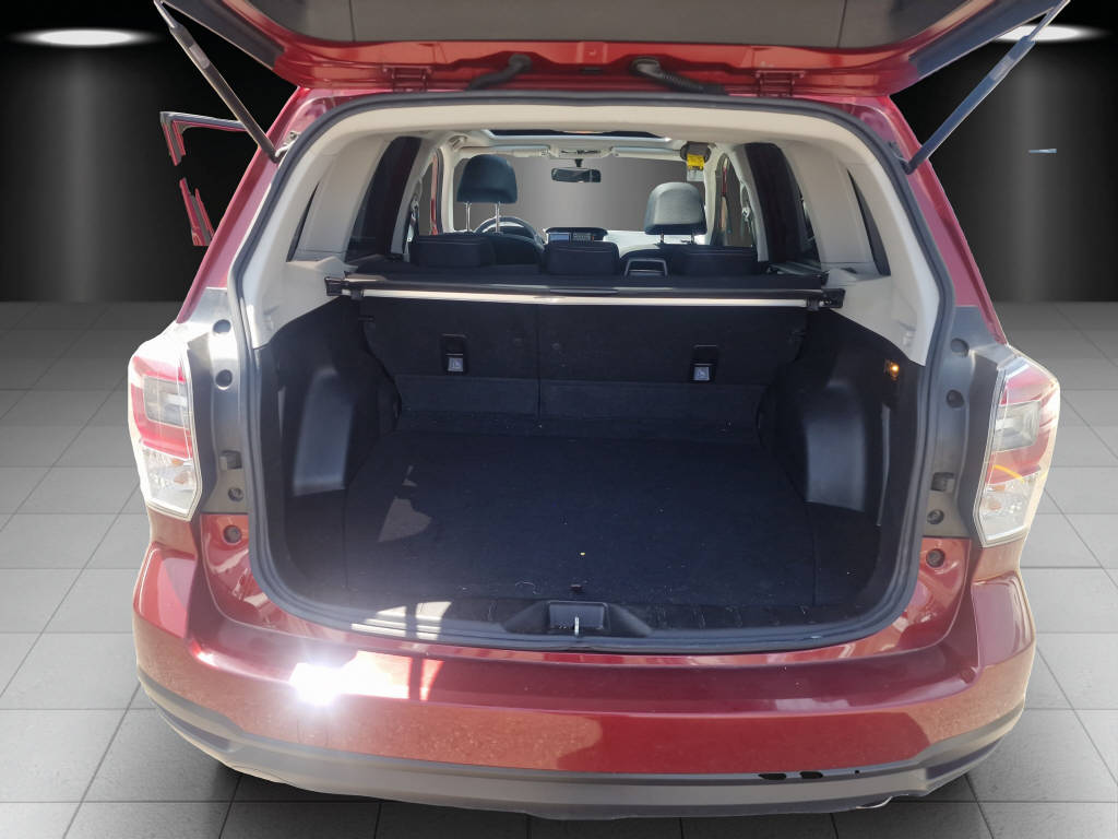 SUBARU Forester Station 2.0 D Swiss-image-14