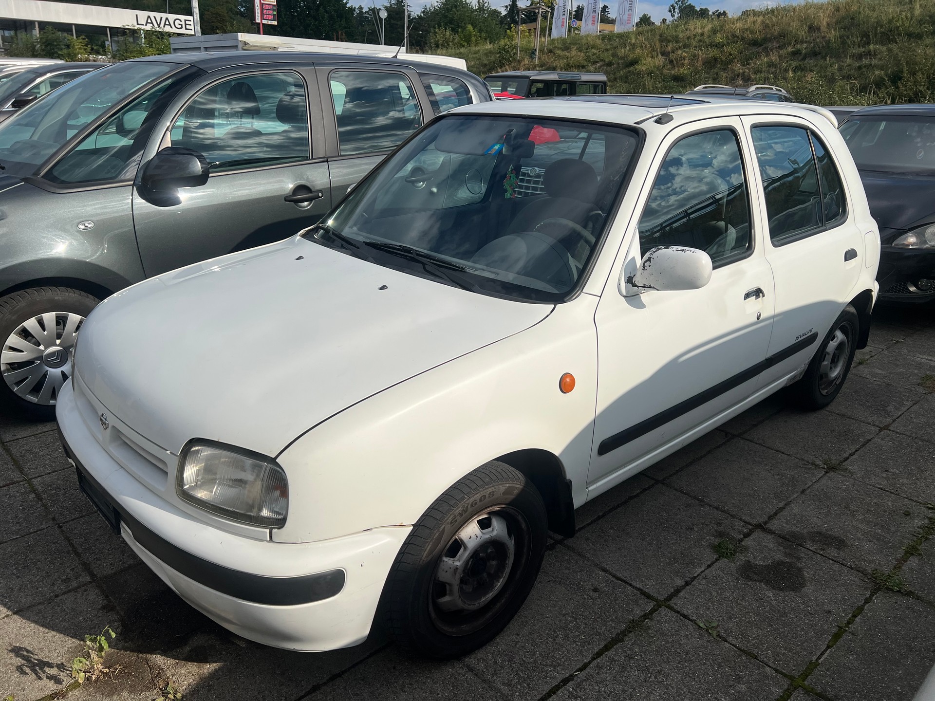 NISSAN Micra 1.3 SLX-image-0