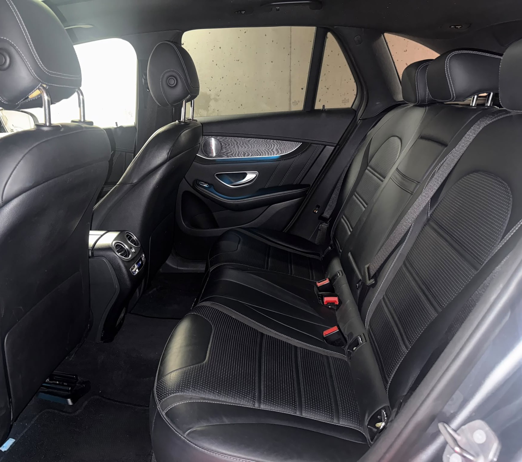 MERCEDES-BENZ GLC 63 S AMG 4Matic+ 9G-Tronic-image-13